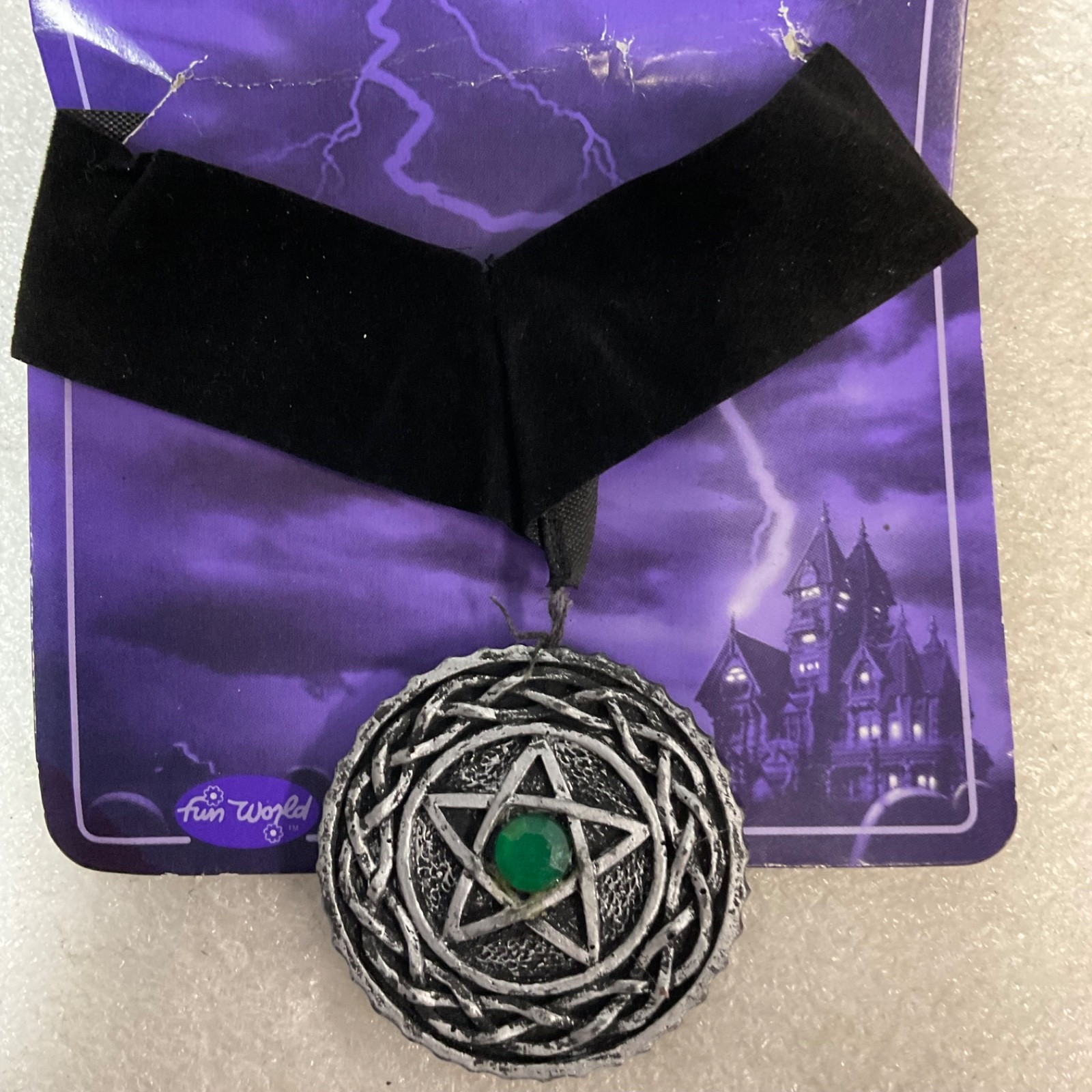 Velvet Choker Necklace Gothic Pentagram Amulet Green Gem Costume Jewelry Fun Wor - Image 2