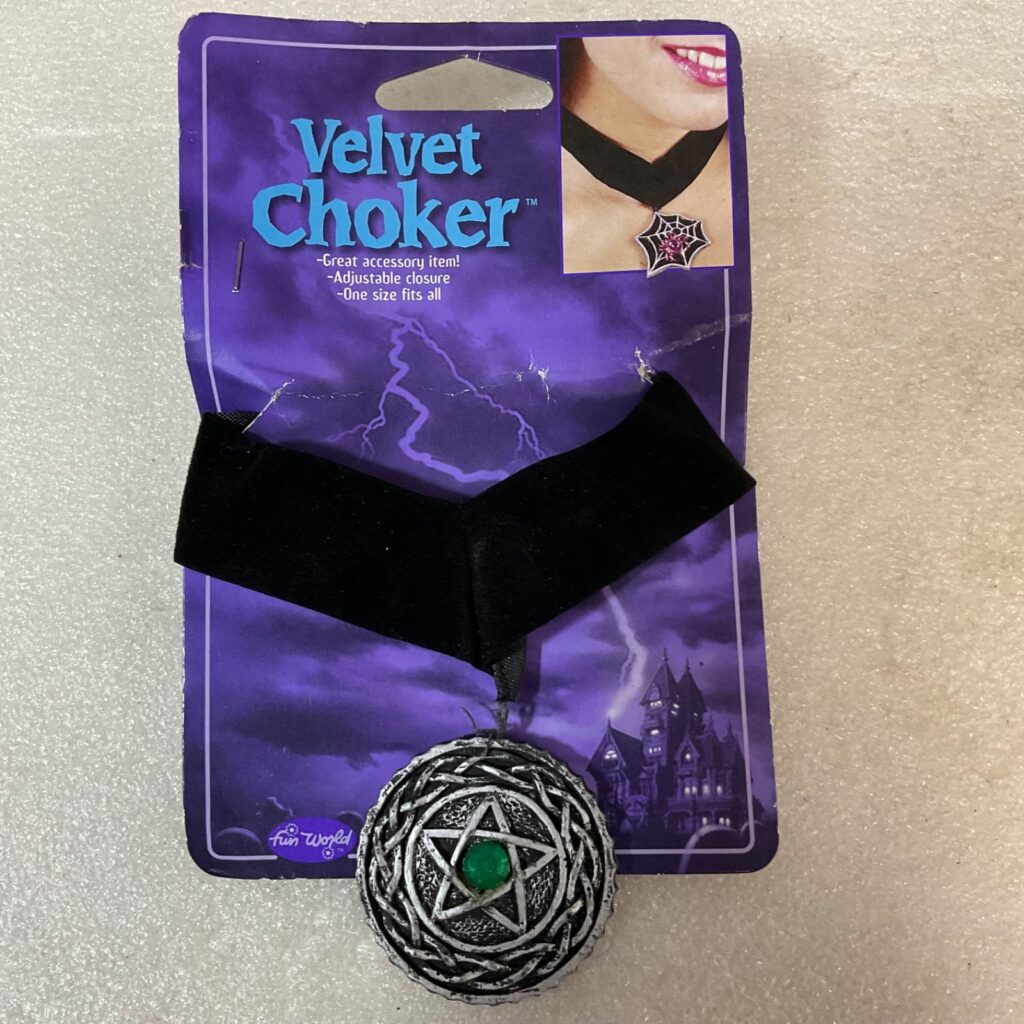 Velvet Choker Necklace Gothic Pentagram Amulet Green Gem Costume Jewelry Fun Wor - Image 1