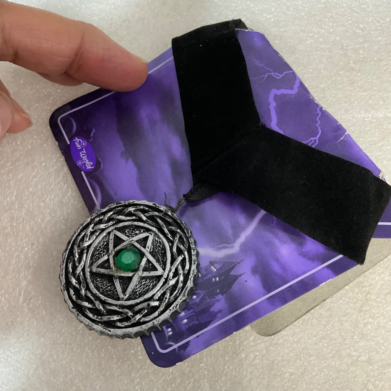 Velvet Choker Necklace Gothic Pentagram Amulet Green Gem Costume Jewelry Fun Wor - Image 10