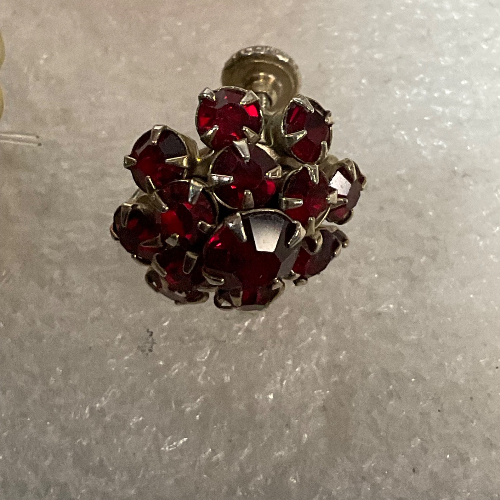 Lot Vintage Single Clip On Earrings Mismatched Costume Jewelry Fun Retro - Image 10
