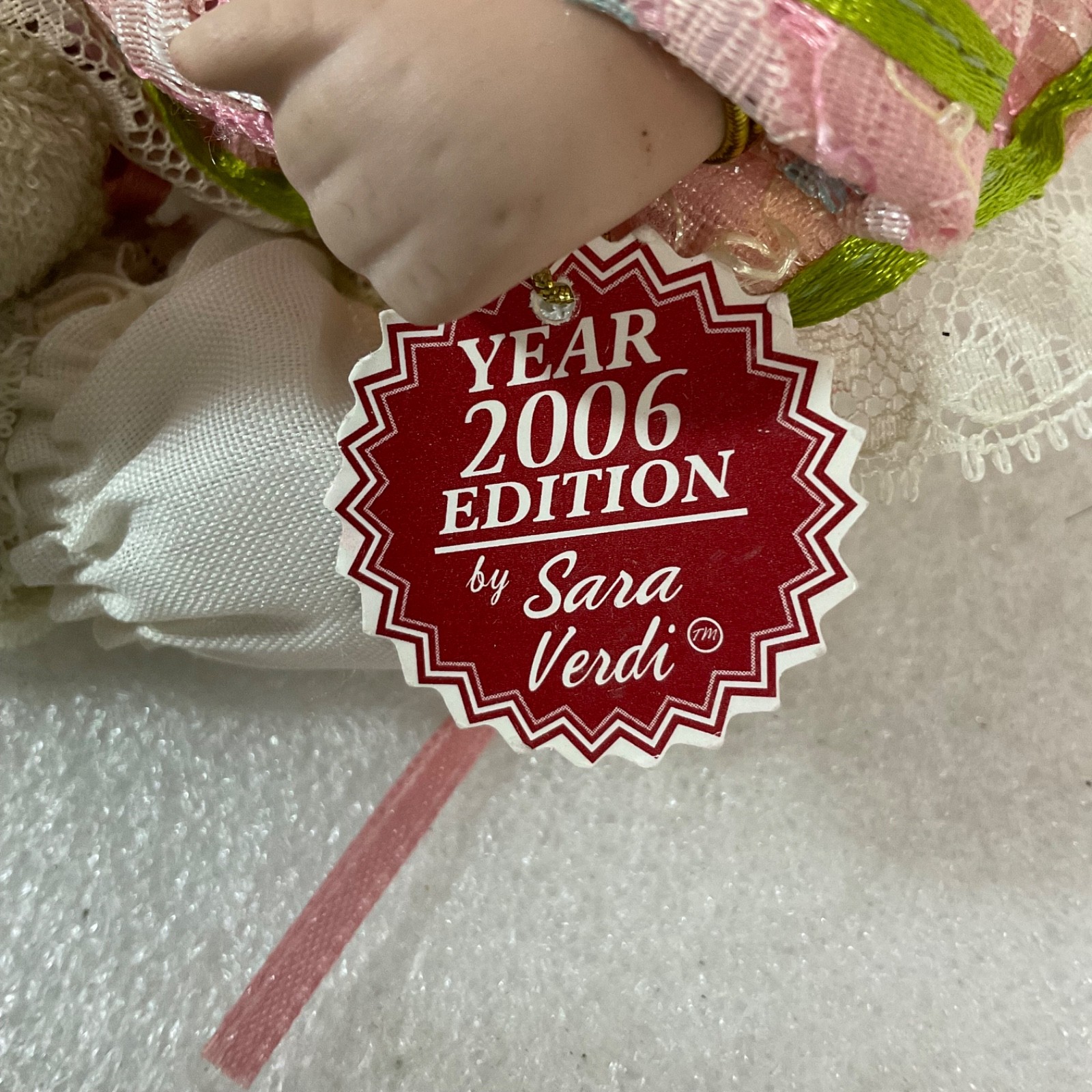 Sara Verdi 2006 Sara Doll Collection Pink Outfit Black Hair Tag - Image 6