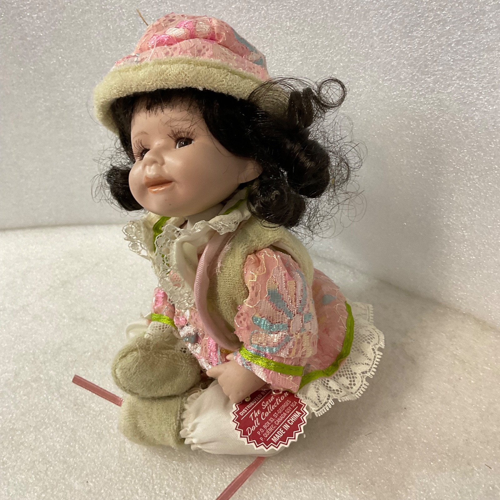 Sara Verdi 2006 Sara Doll Collection Pink Outfit Black Hair Tag - Image 3