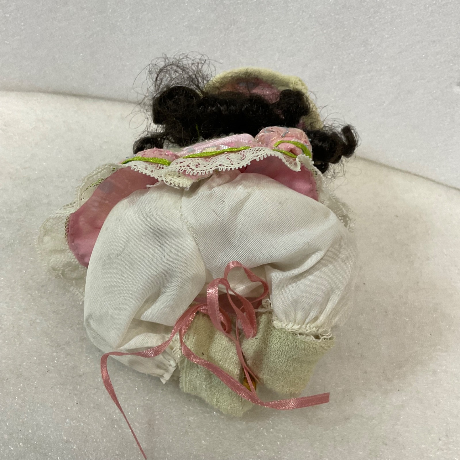 Sara Verdi 2006 Sara Doll Collection Pink Outfit Black Hair Tag - Image 8