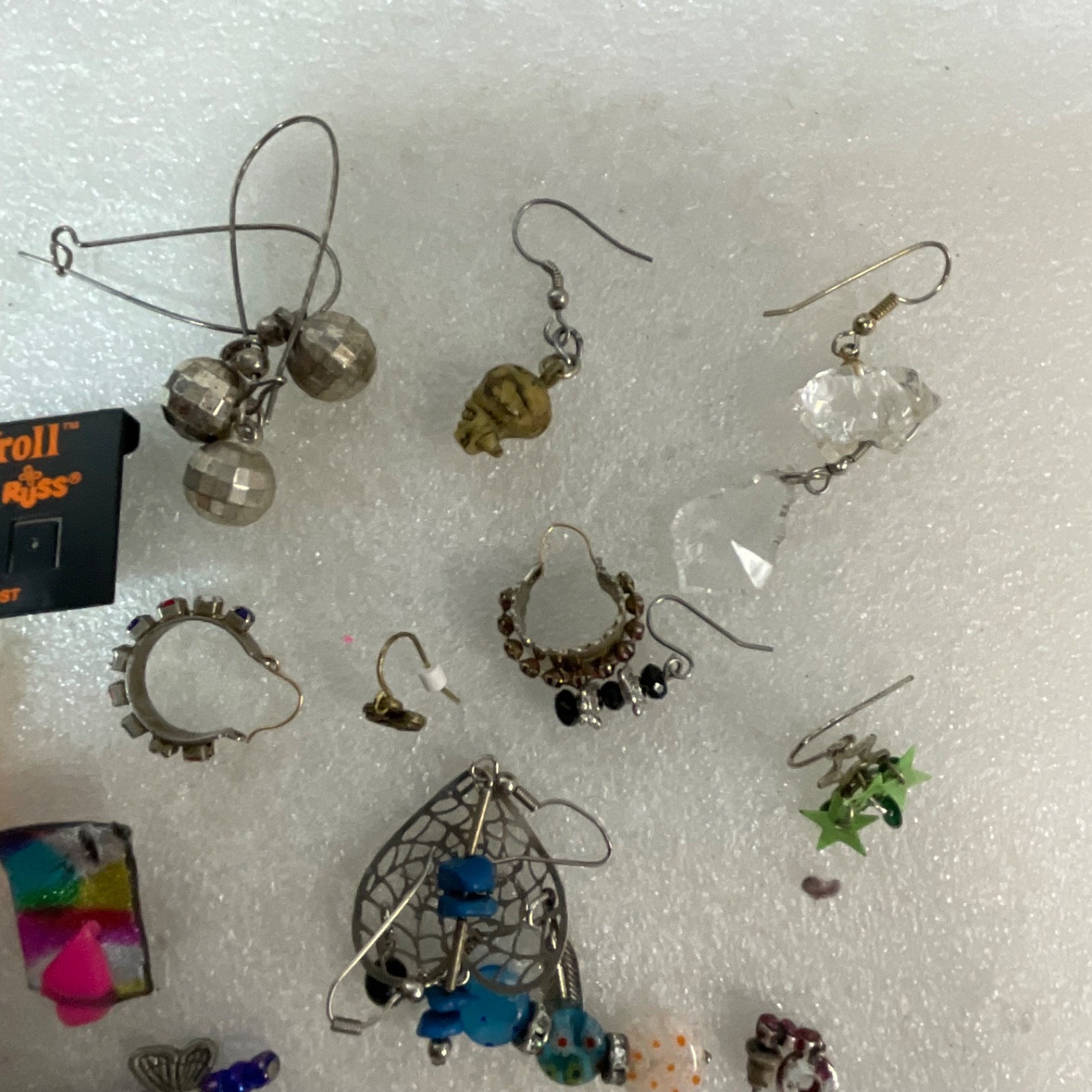 Lot of Single Mismatched Earrings Vintage Novelty Holiday Troll Beads DIY Craft - Image 5