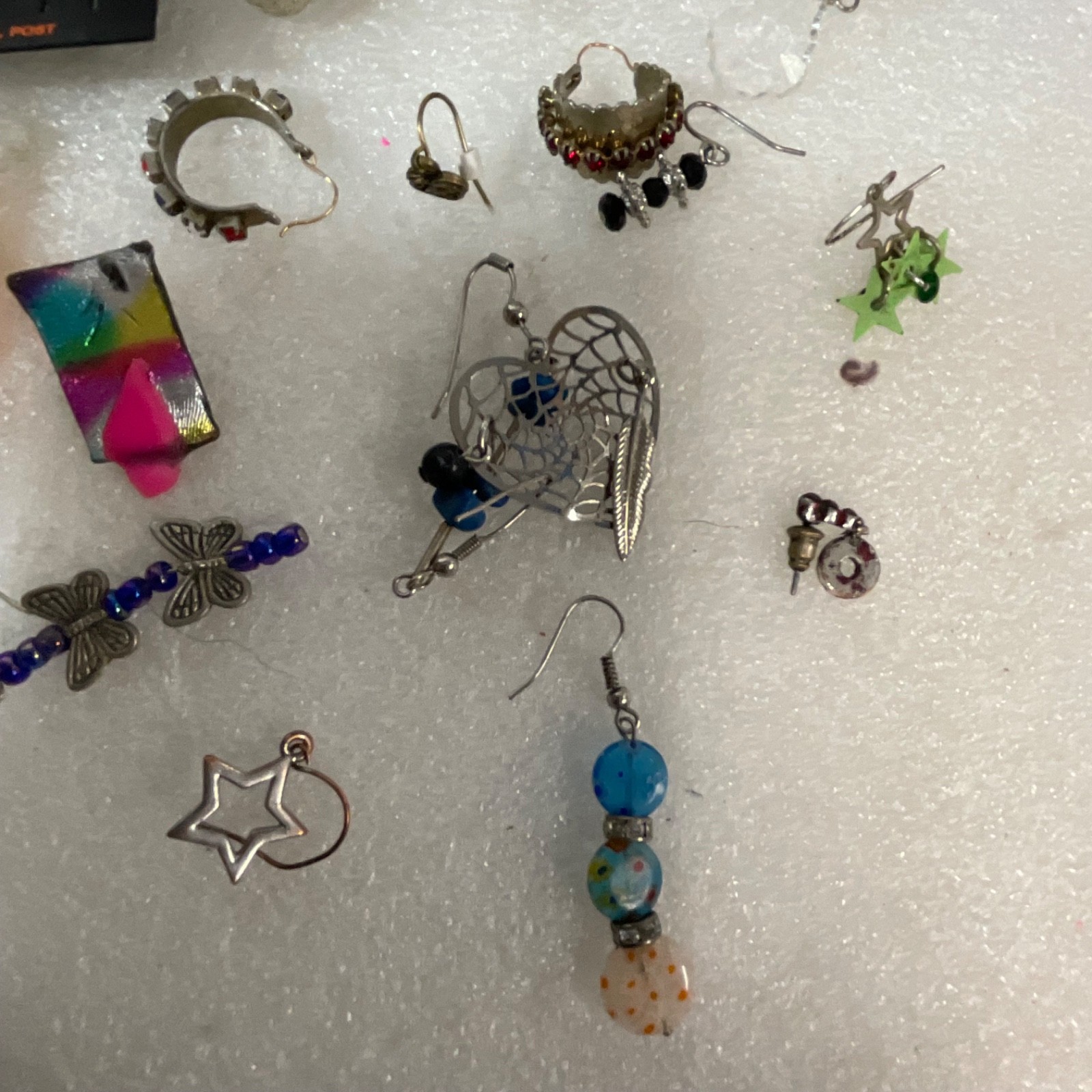 Lot of Single Mismatched Earrings Vintage Novelty Holiday Troll Beads DIY Craft - Image 6