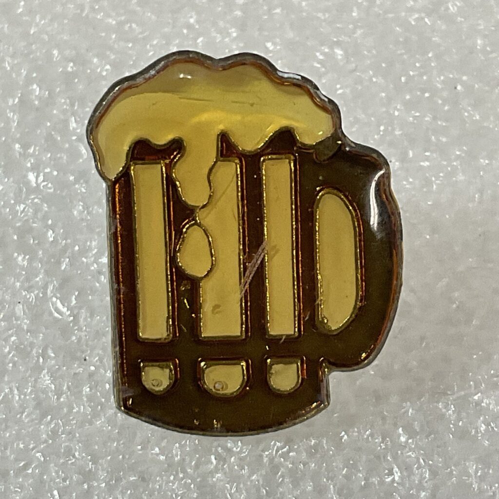 Vintage Beer Stein 5/8” Pin Pinback GnuCollectibles - Image 1