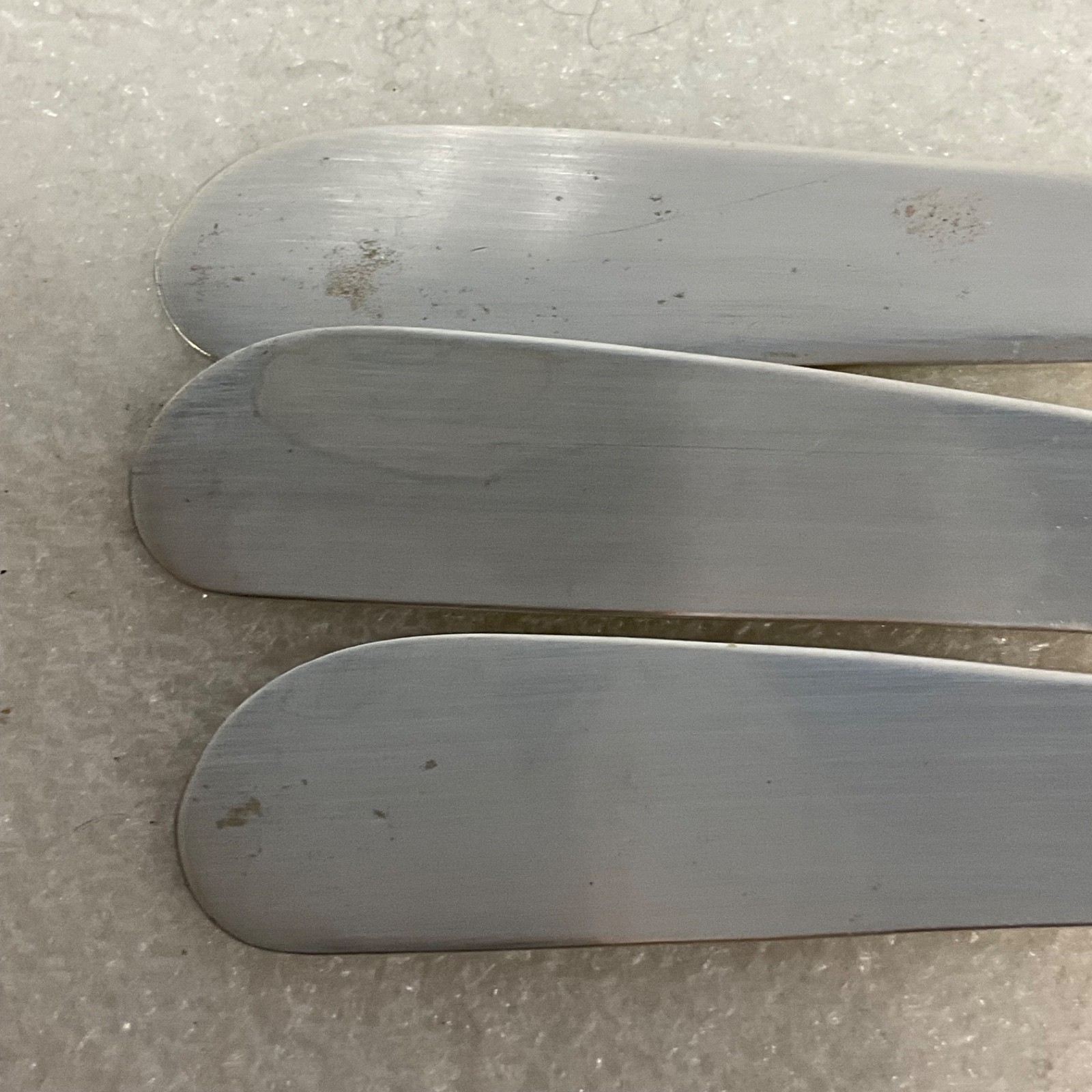 Revelation Silver Plate Butter Spreaders 3pc Floral Handle 5.25in - Image 9