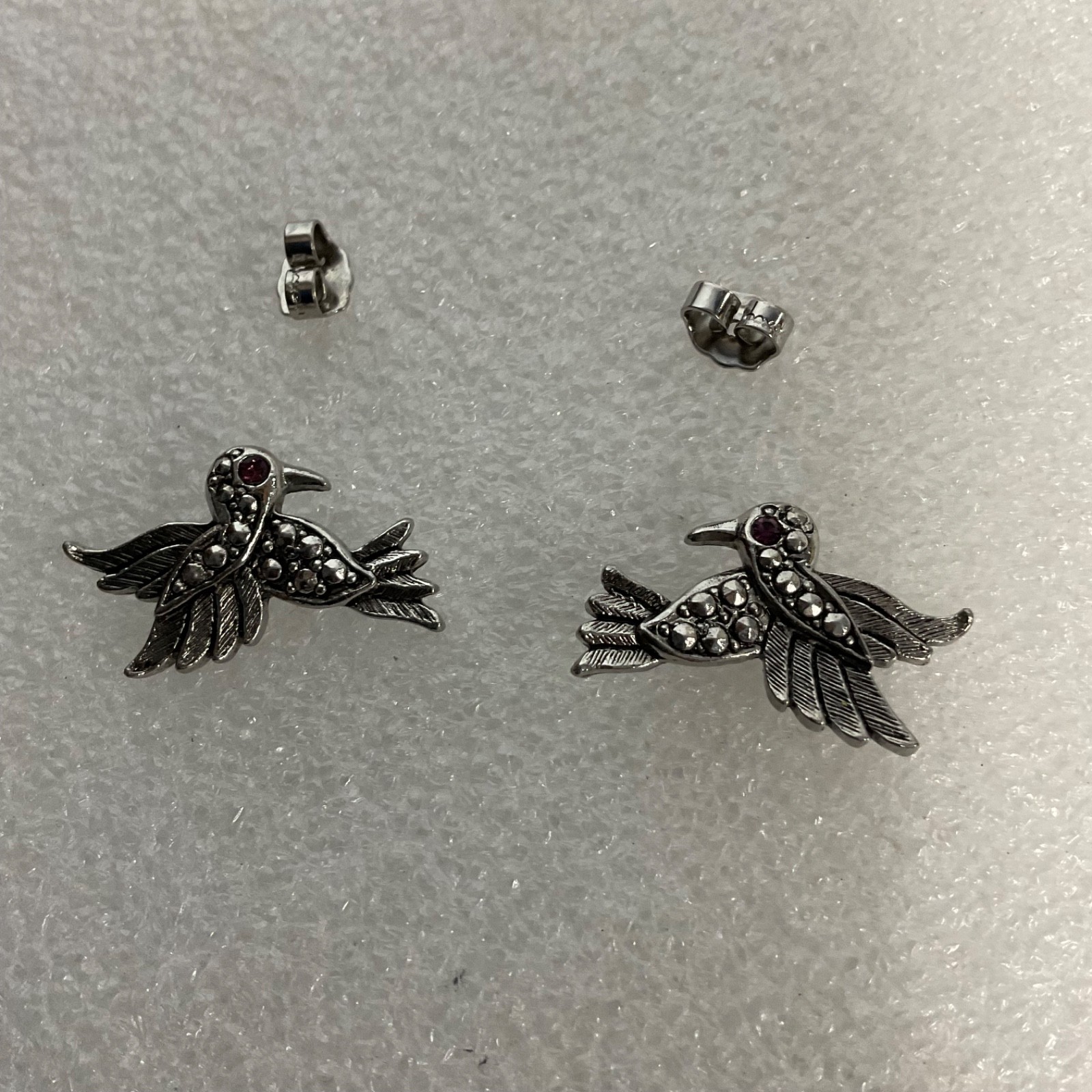 Avon Vintage Bird Earrings Silver Tone Marcasite Rhinestone Red Eye Studs - Image 8