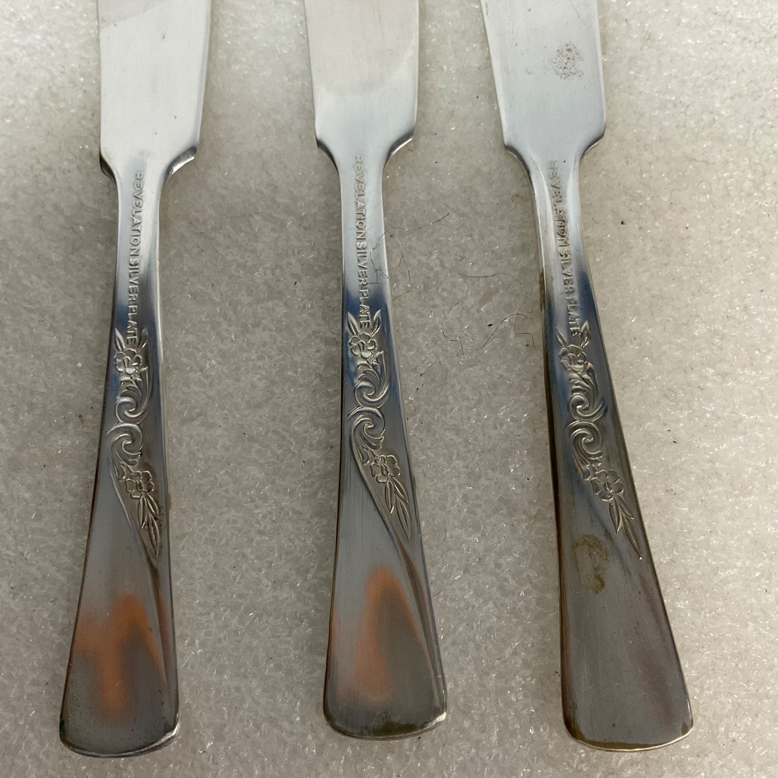 Revelation Silver Plate Butter Spreaders 3pc Floral Handle 5.25in - Image 6