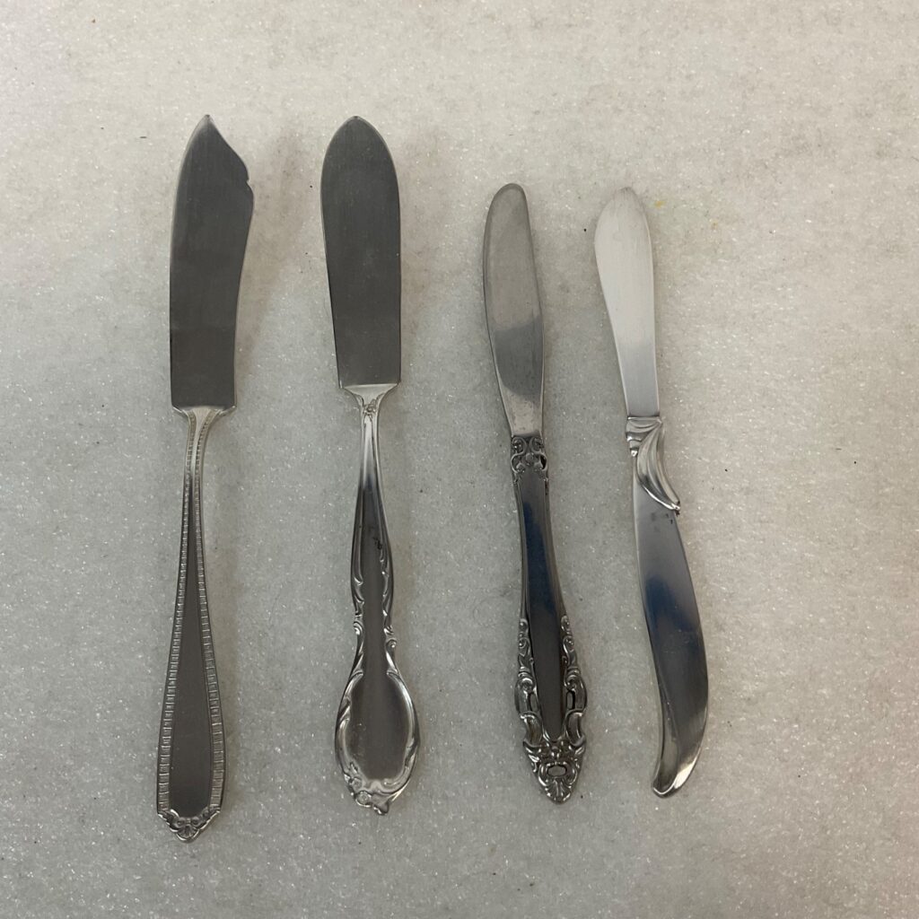 Mixed Butter Spreader Knife Lot 4pc Rogers Gorham Silver Tone 6in - Image 1