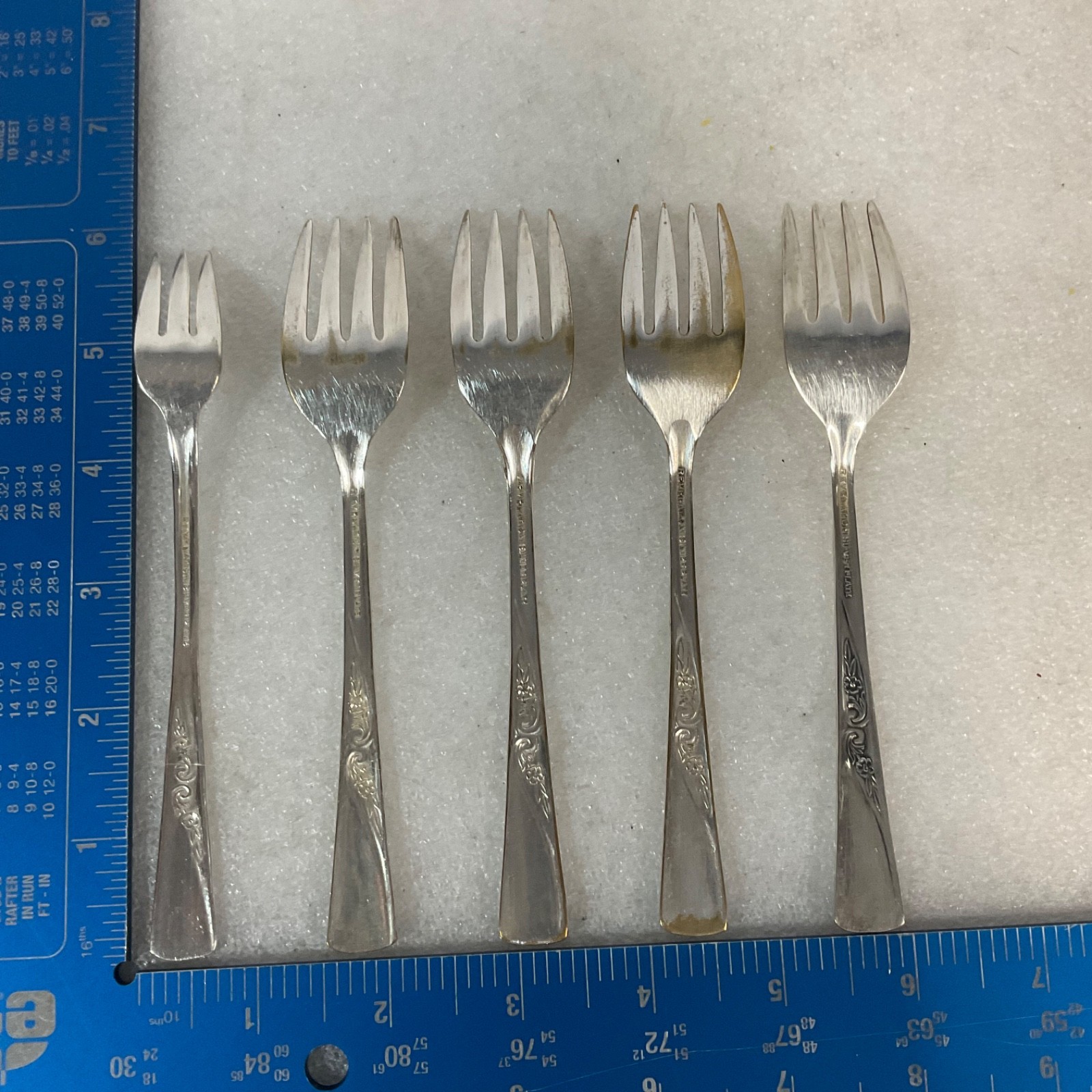 Revelation Silver Plate Forks 5pc Floral Handle Flatware Lot 6in - Image 3
