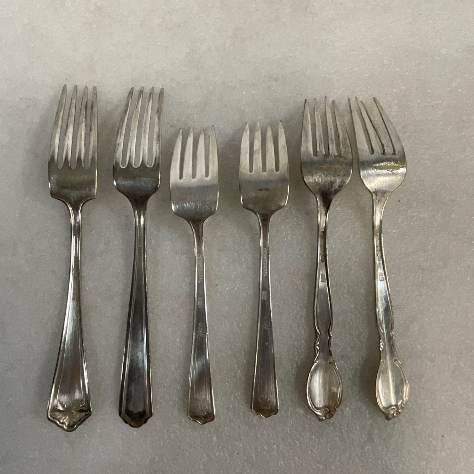 Mixed Rogers Bros Majestic Silver Plate Fork Lot 6pc Floral Flatware - Image 6