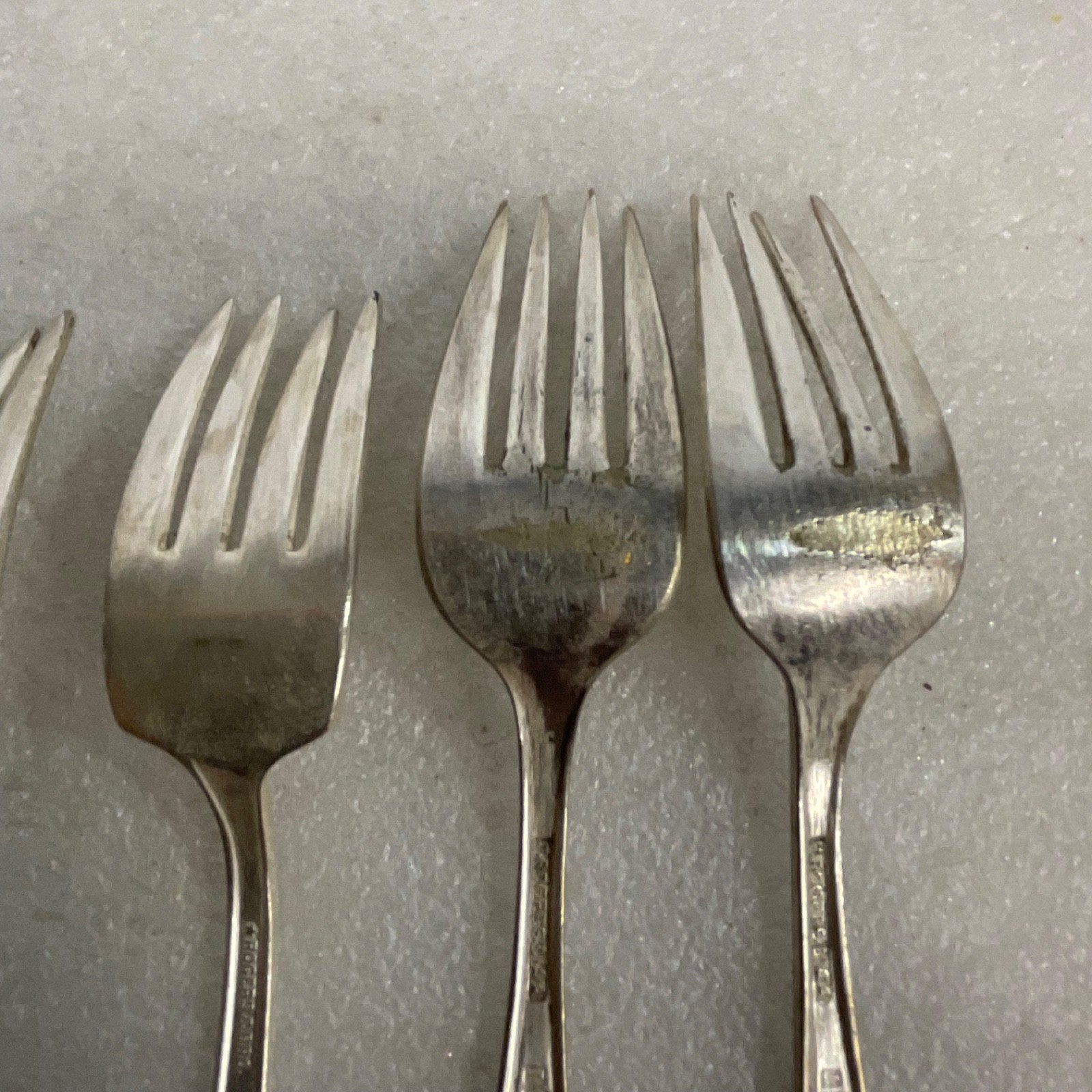 Mixed Rogers Bros Majestic Silver Plate Fork Lot 6pc Floral Flatware - Image 8