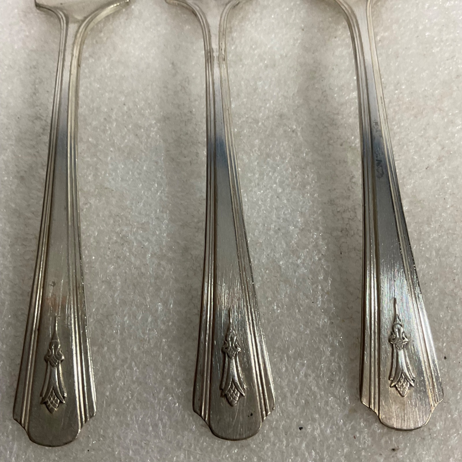 Peerless Silver Plate Salad Forks 3pc Floral Handle Flatware Lot 6in - Image 3