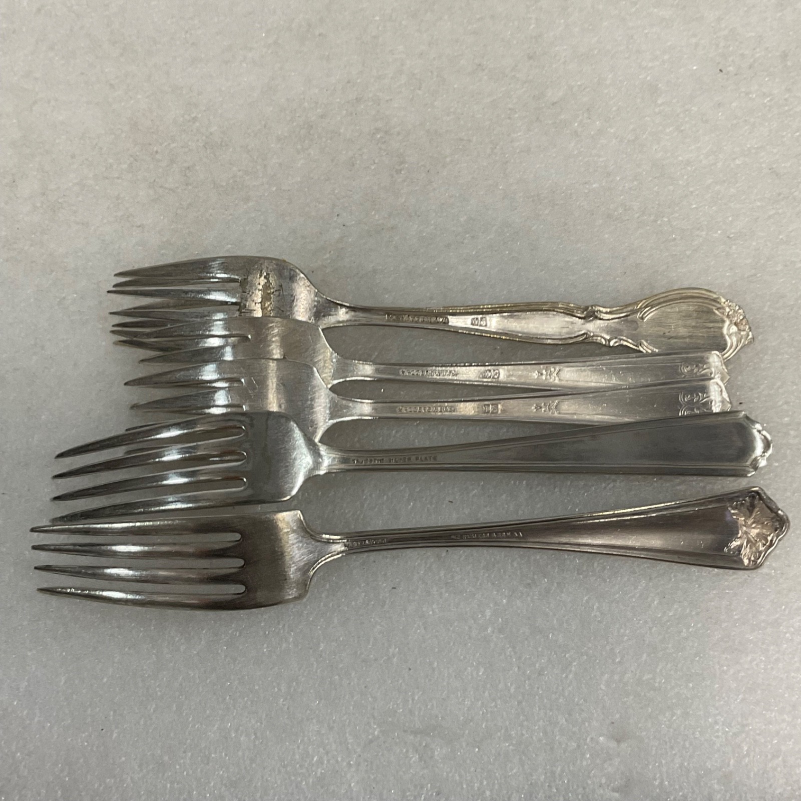 Mixed Rogers Bros Majestic Silver Plate Fork Lot 6pc Floral Flatware - Image 11