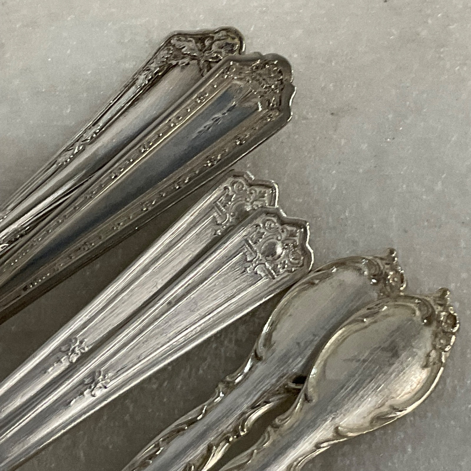Mixed Rogers Bros Majestic Silver Plate Fork Lot 6pc Floral Flatware - Image 15
