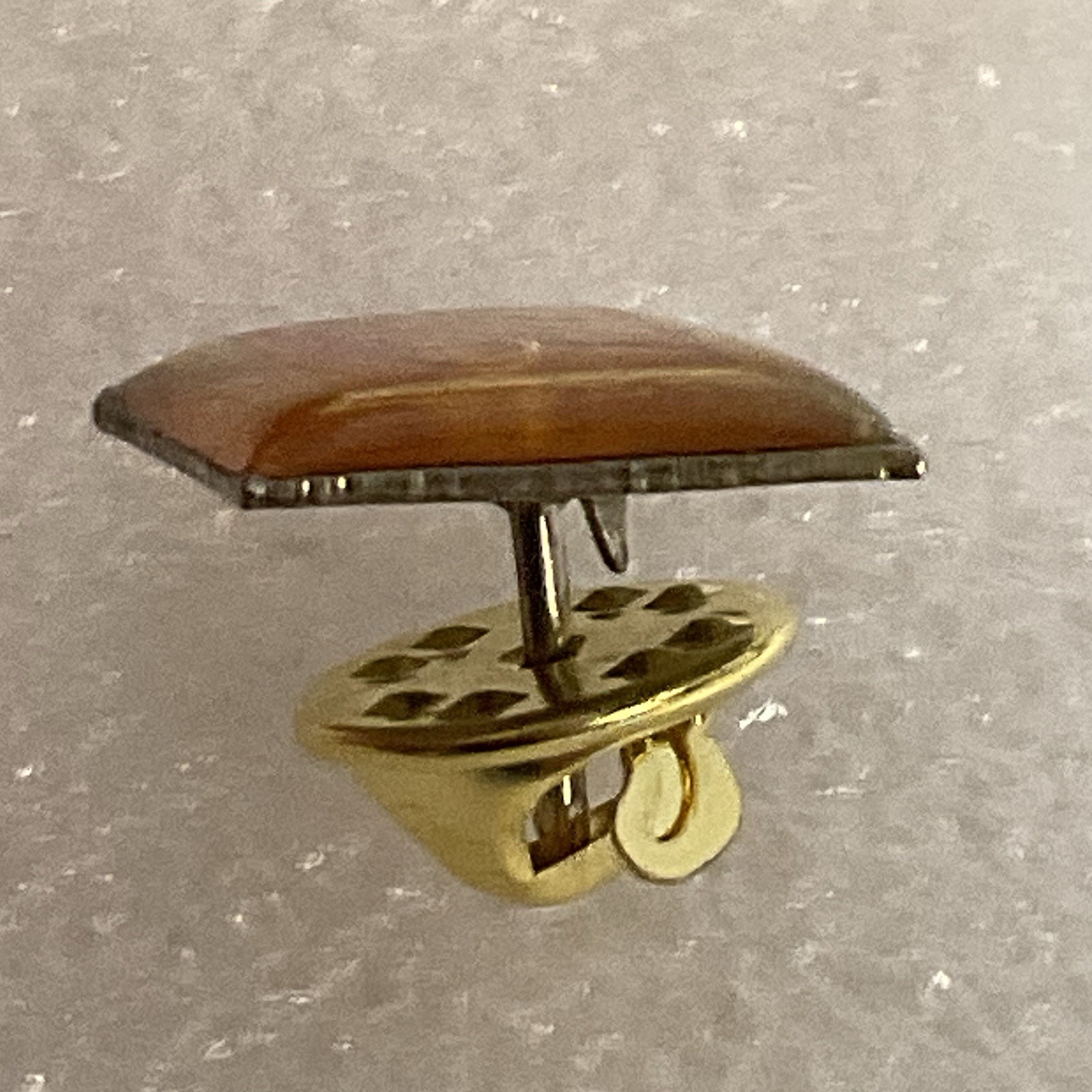 Vintage Schlitz Enamel Metal Pin Red & Gold Toned GnuCollectibles - Image 7