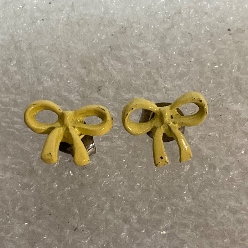 Vintage Yellow Bow Stud Earrings Enamel Ribbon Design Cute Retro Fashion Jewelry - Image 1