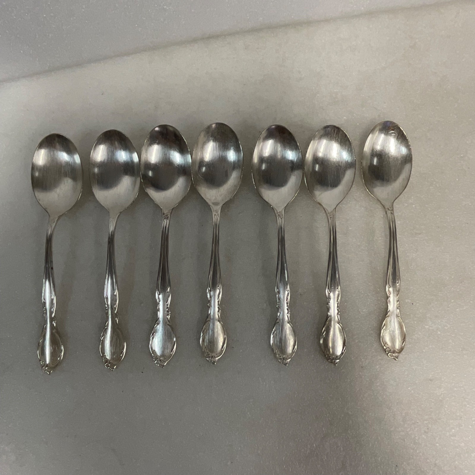 Rogers AA Overlaid IS Teaspoons 7pc Silverplate Floral 6in - Image 1