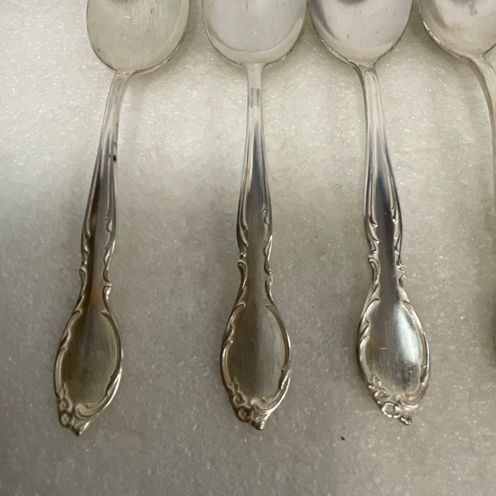 Rogers AA Overlaid IS Teaspoons 7pc Silverplate Floral 6in - Image 2