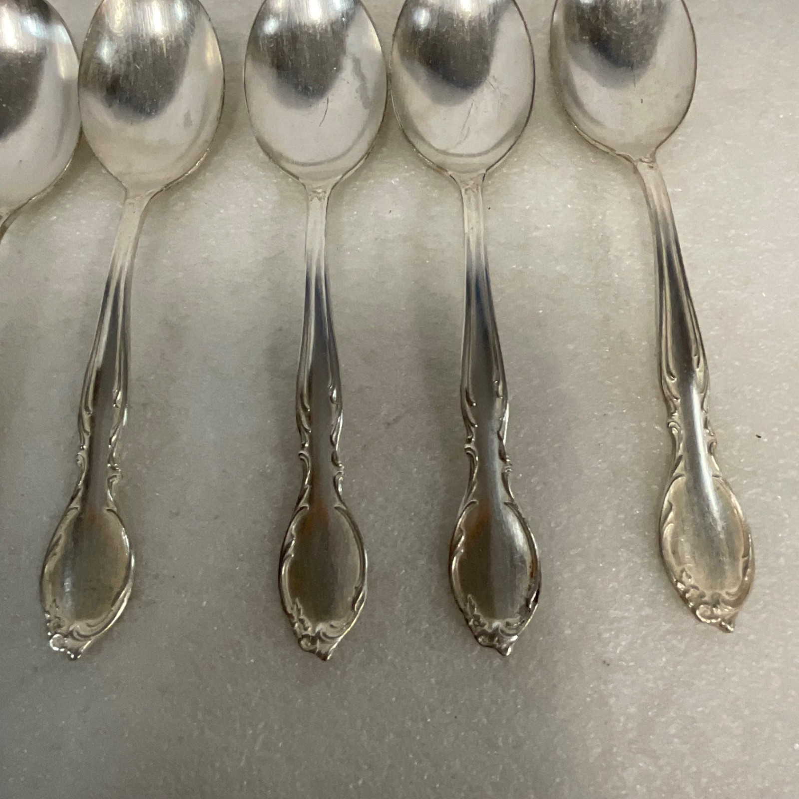 Rogers AA Overlaid IS Teaspoons 7pc Silverplate Floral 6in - Image 3