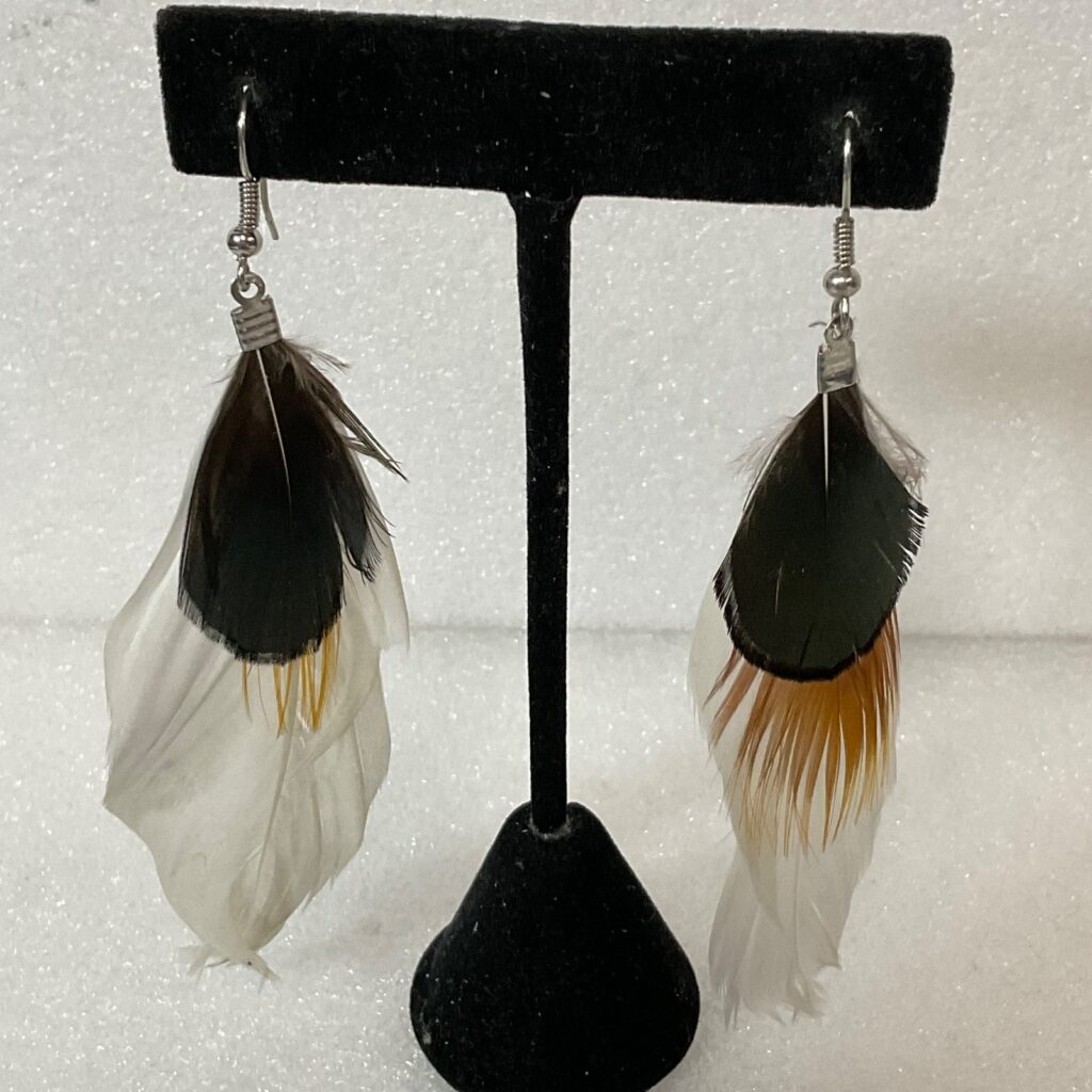 4in Feather Dangle Earrings Lightweight Boho Handmade Hook Style 0.76g - Image 1