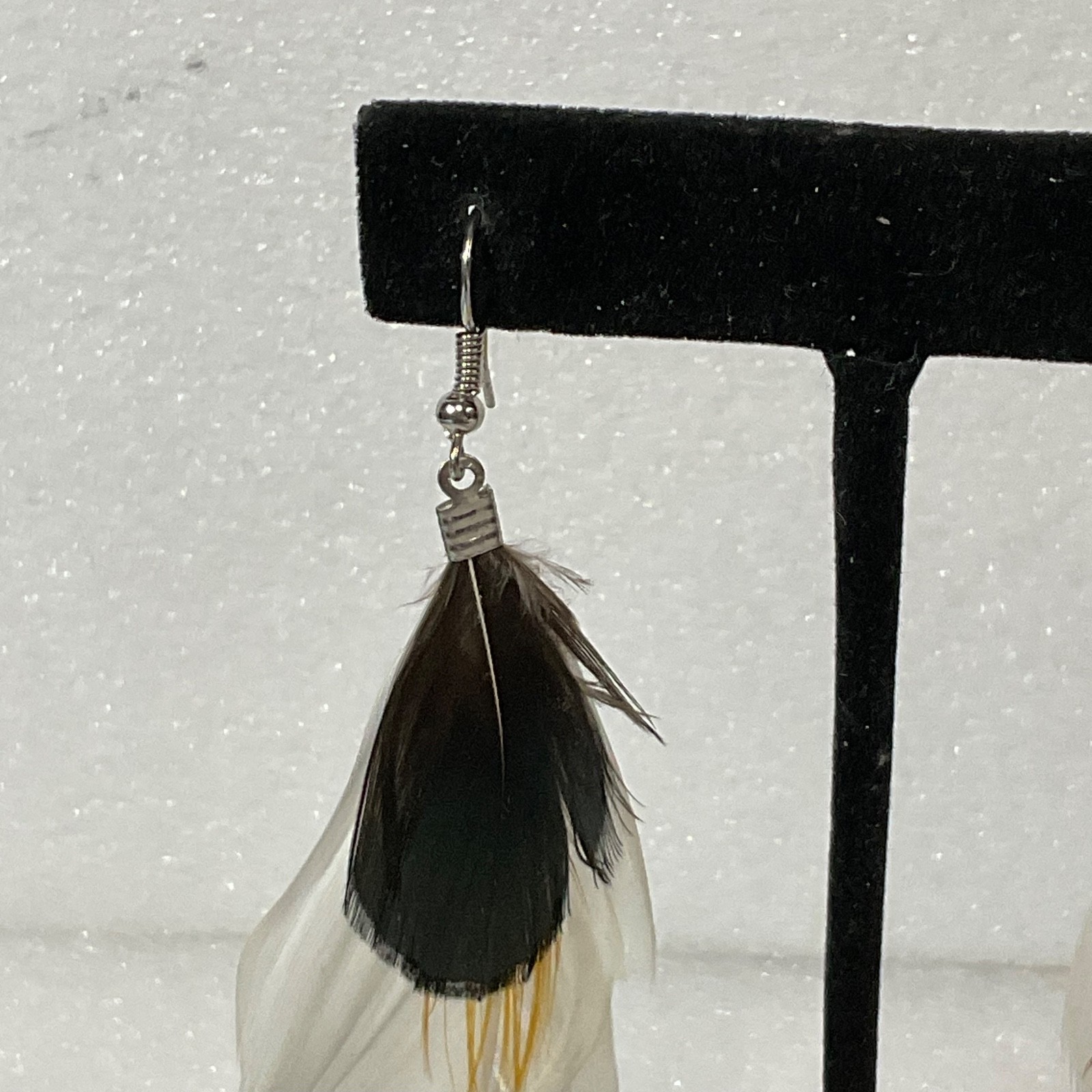 4in Feather Dangle Earrings Lightweight Boho Handmade Hook Style 0.76g - Image 3