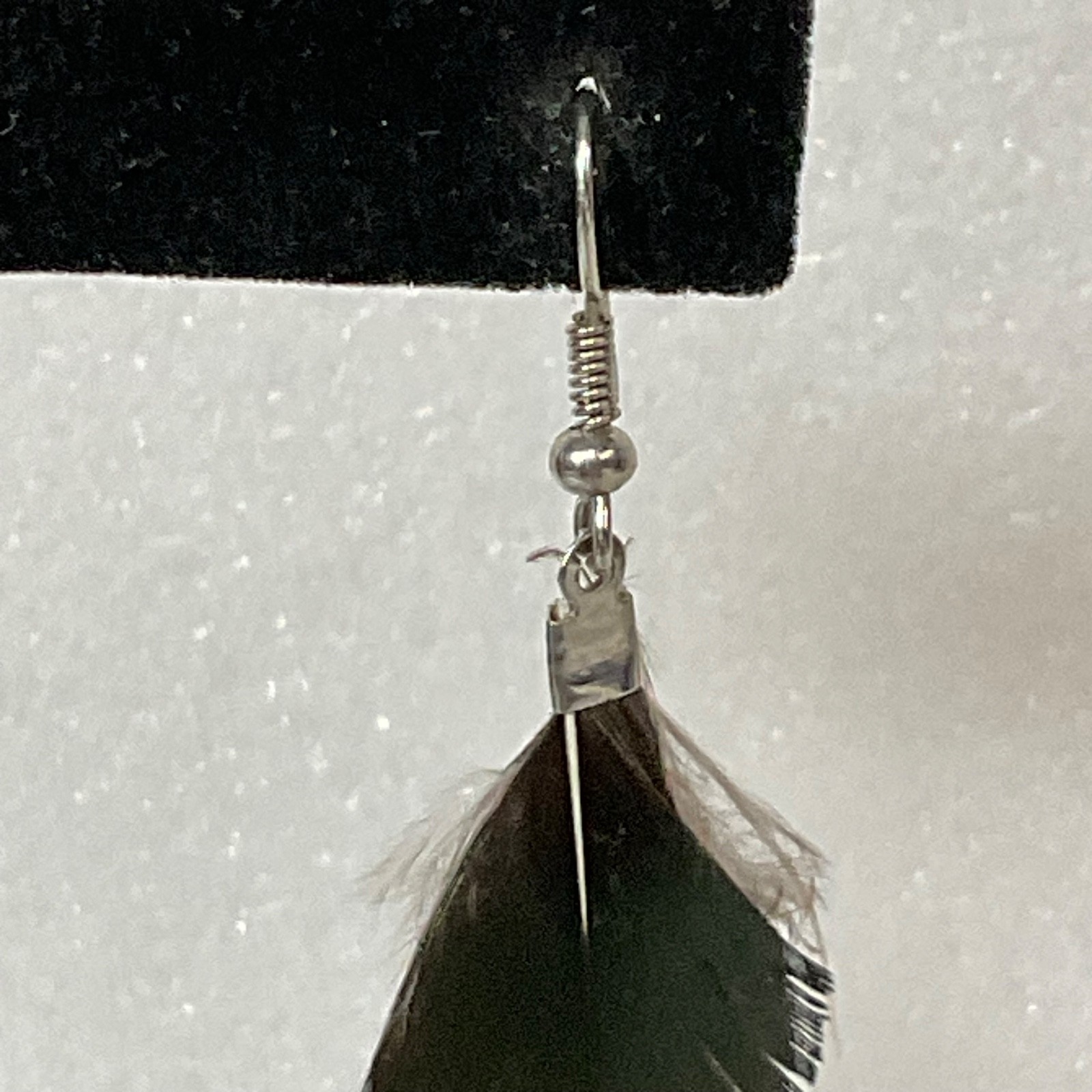 4in Feather Dangle Earrings Lightweight Boho Handmade Hook Style 0.76g - Image 4