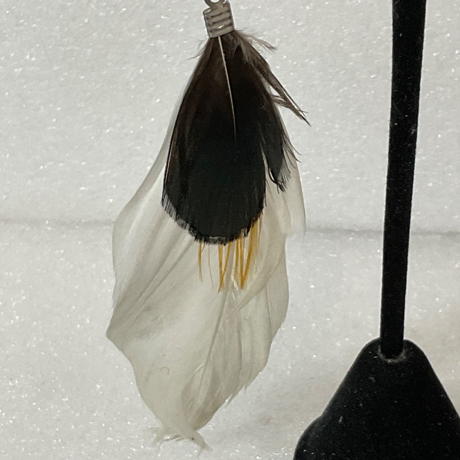 4in Feather Dangle Earrings Lightweight Boho Handmade Hook Style 0.76g - Image 2