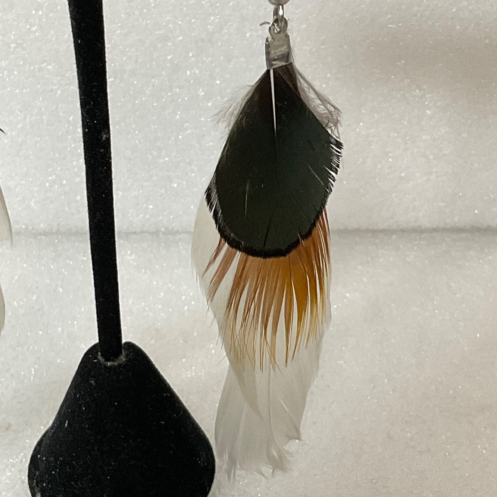 4in Feather Dangle Earrings Lightweight Boho Handmade Hook Style 0.76g - Image 5
