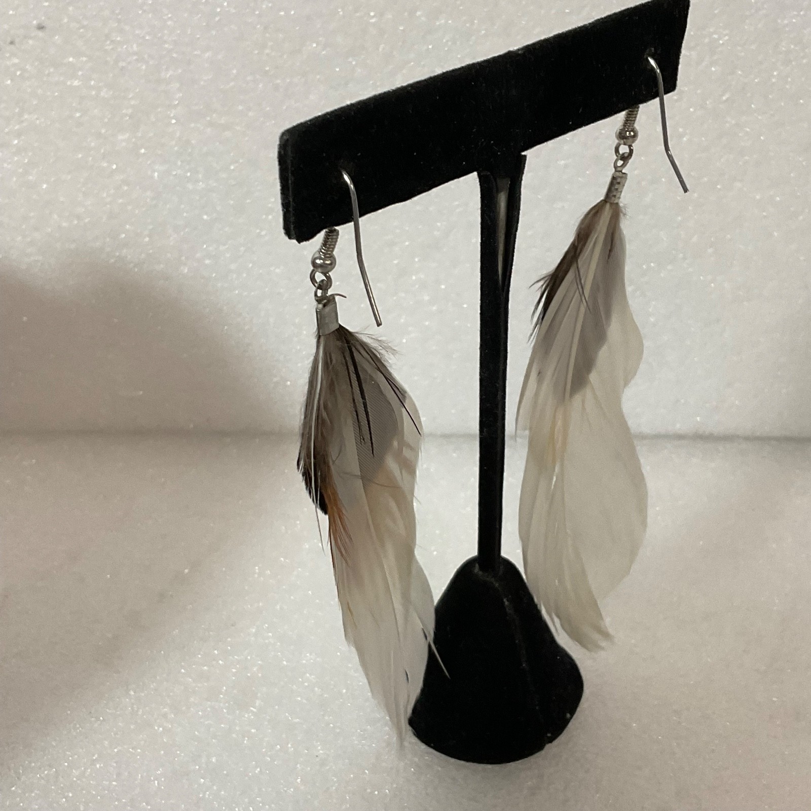 4in Feather Dangle Earrings Lightweight Boho Handmade Hook Style 0.76g - Image 7