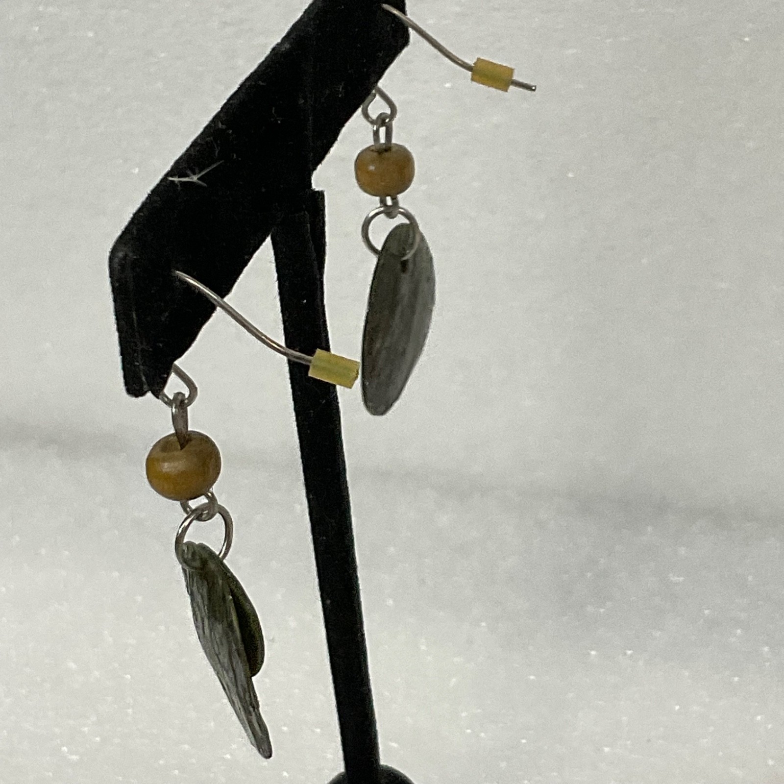 Green Shell Disc Dangle Drop Earrings Boho Beaded Lightweight Pierced Jewelry - Image 5