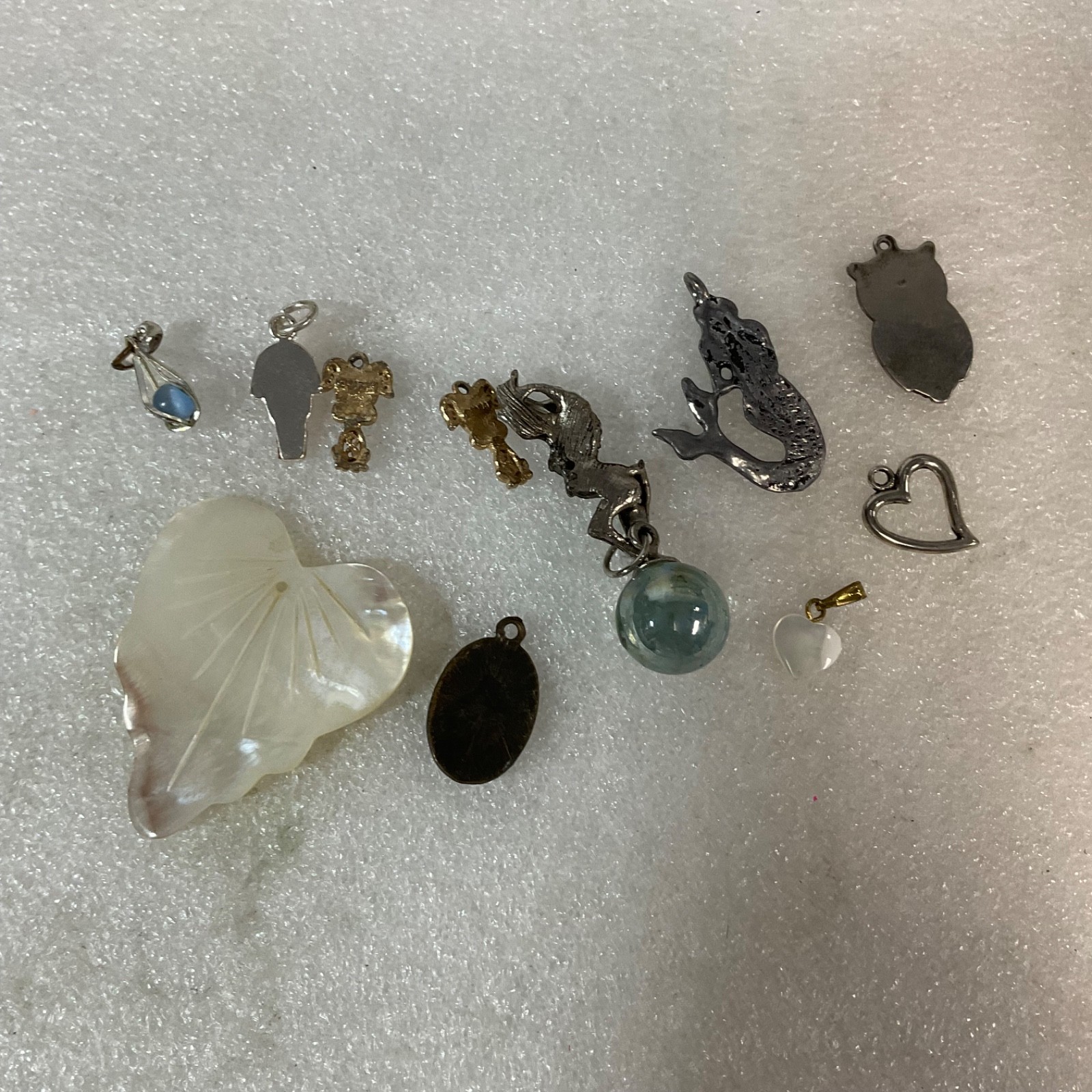 Vintage Modern Pendant Lot Owl Mermaid Angel Heart Shell Dog Charm Jewelry - Image 7