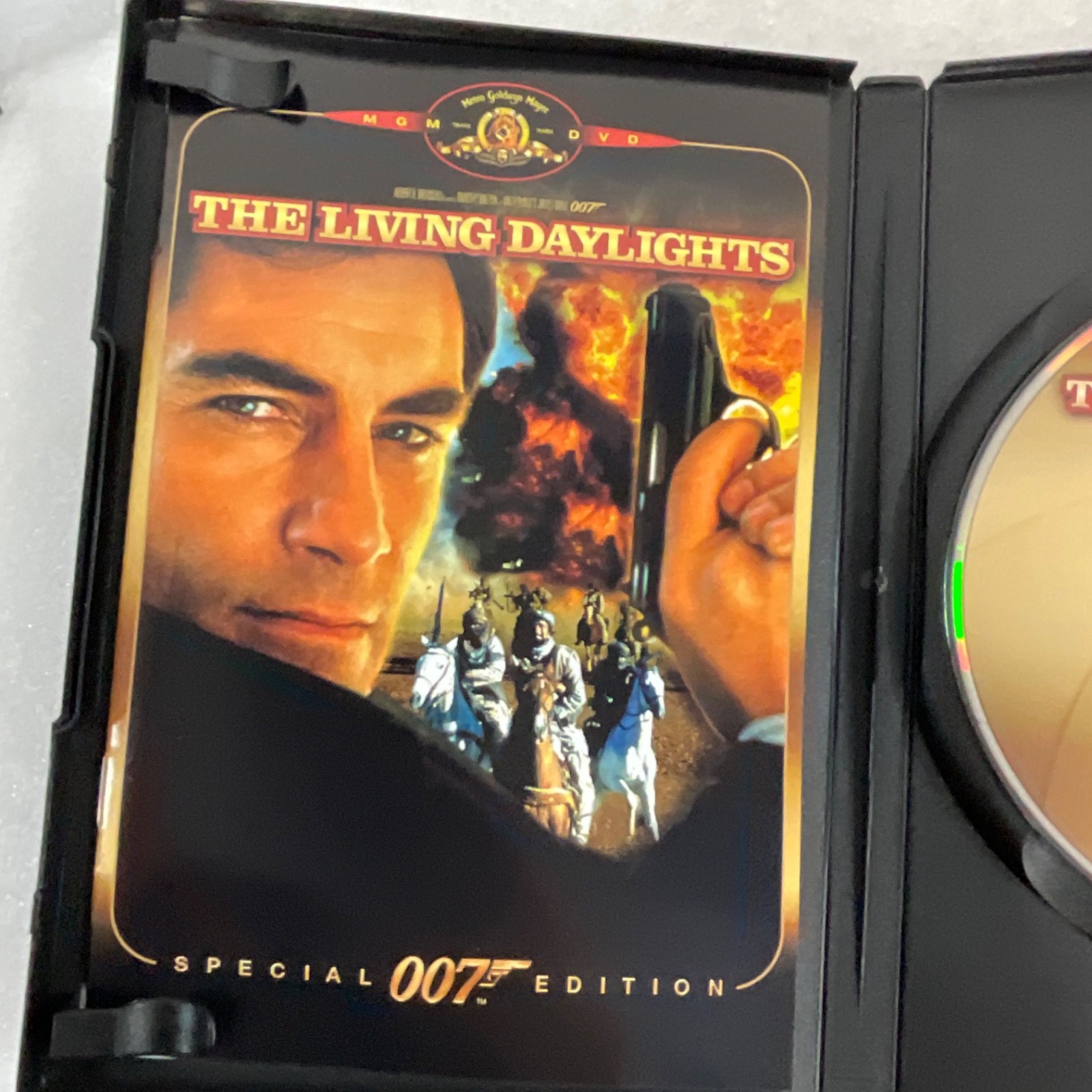 The Living Daylights DVD Special 007 Edition Timothy Dalton Widescreen - Image 10