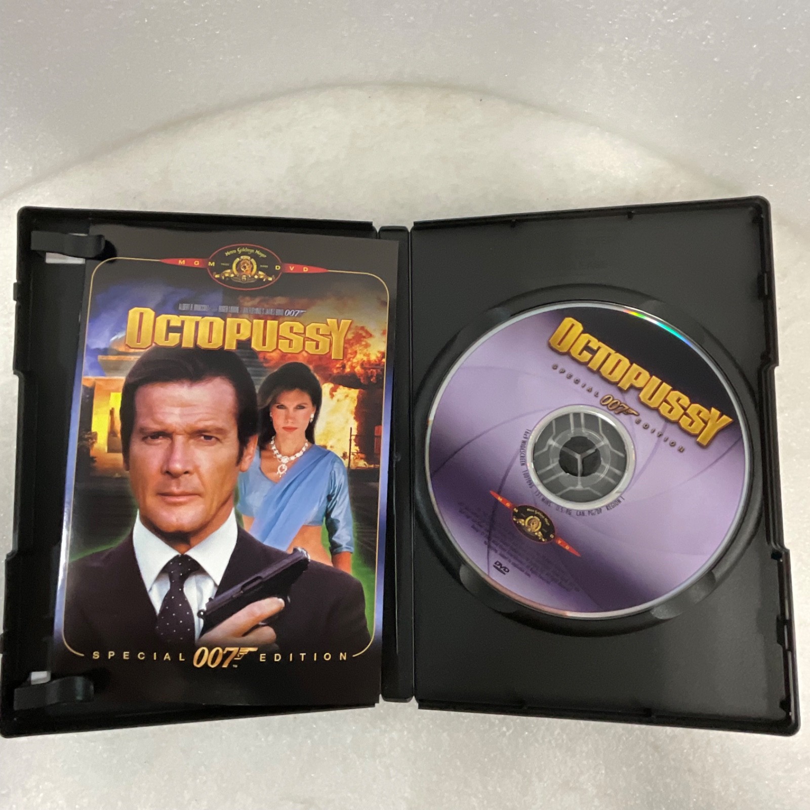 Octopussy DVD Special 007 Edition Widescreen Roger Moore James Bond - Image 8