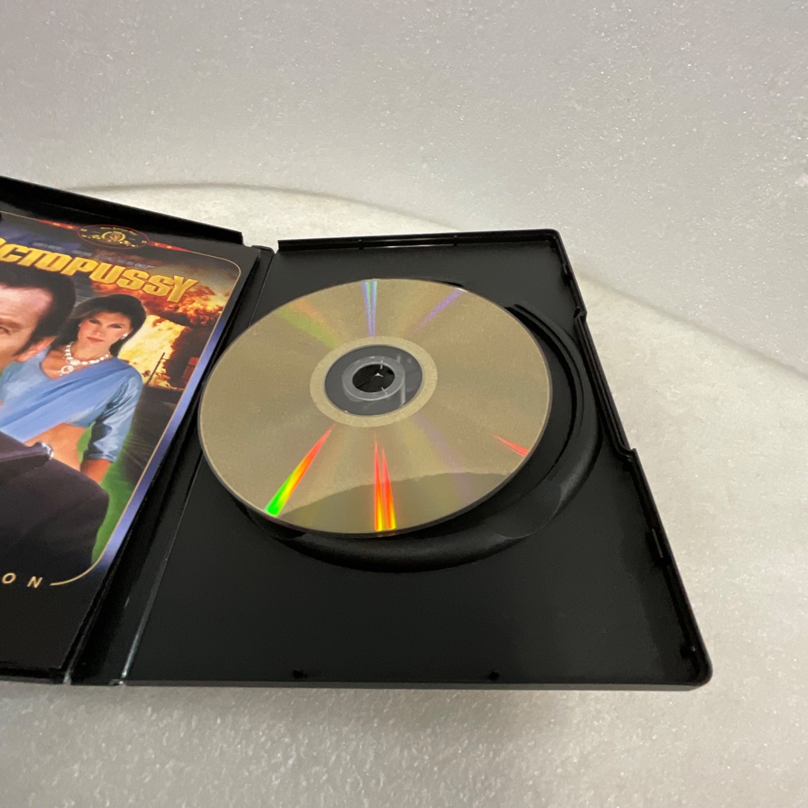 Octopussy DVD Special 007 Edition Widescreen Roger Moore James Bond - Image 11