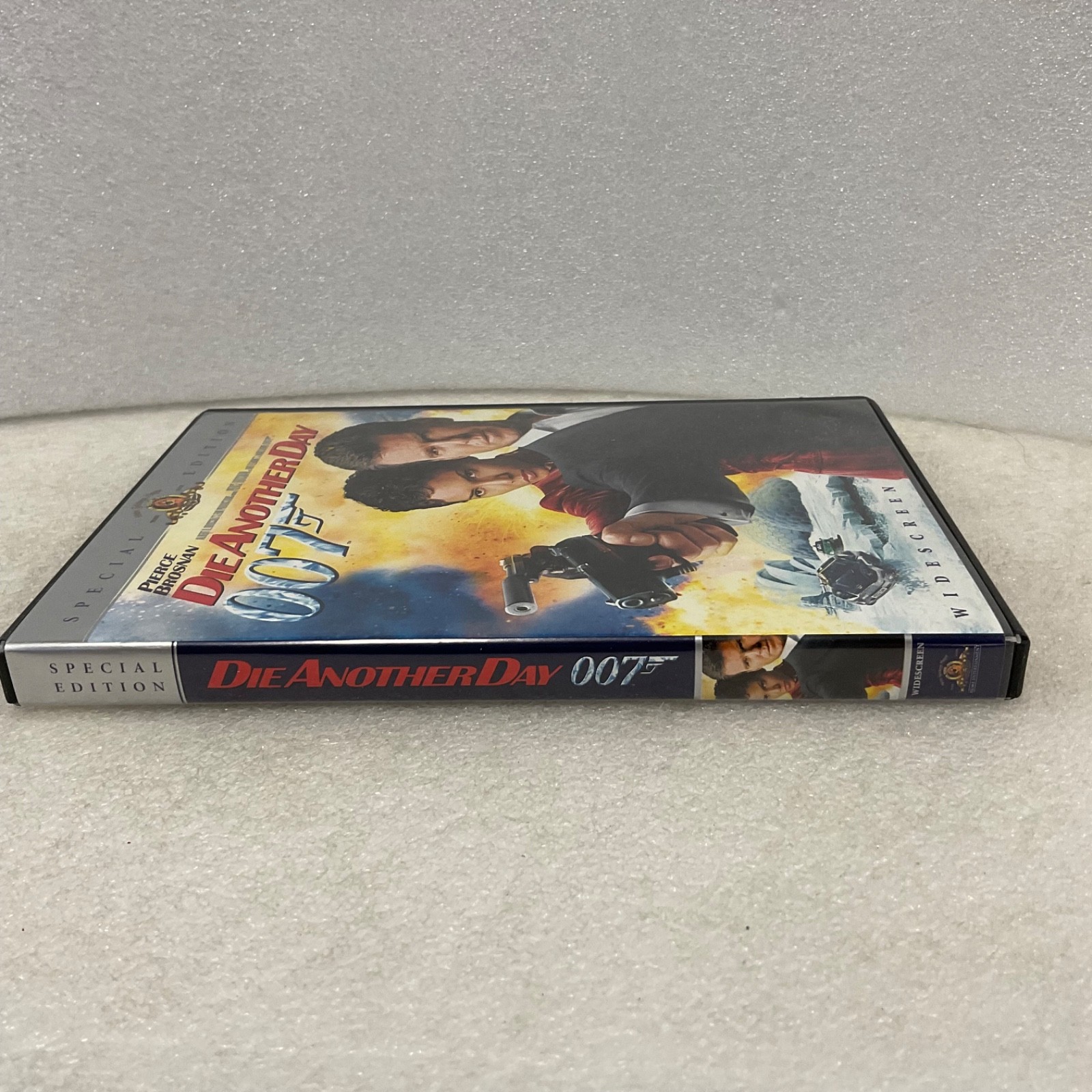 Die Another Day DVD 2-Disc Widescreen Special Edition Pierce Brosnan - Image 3