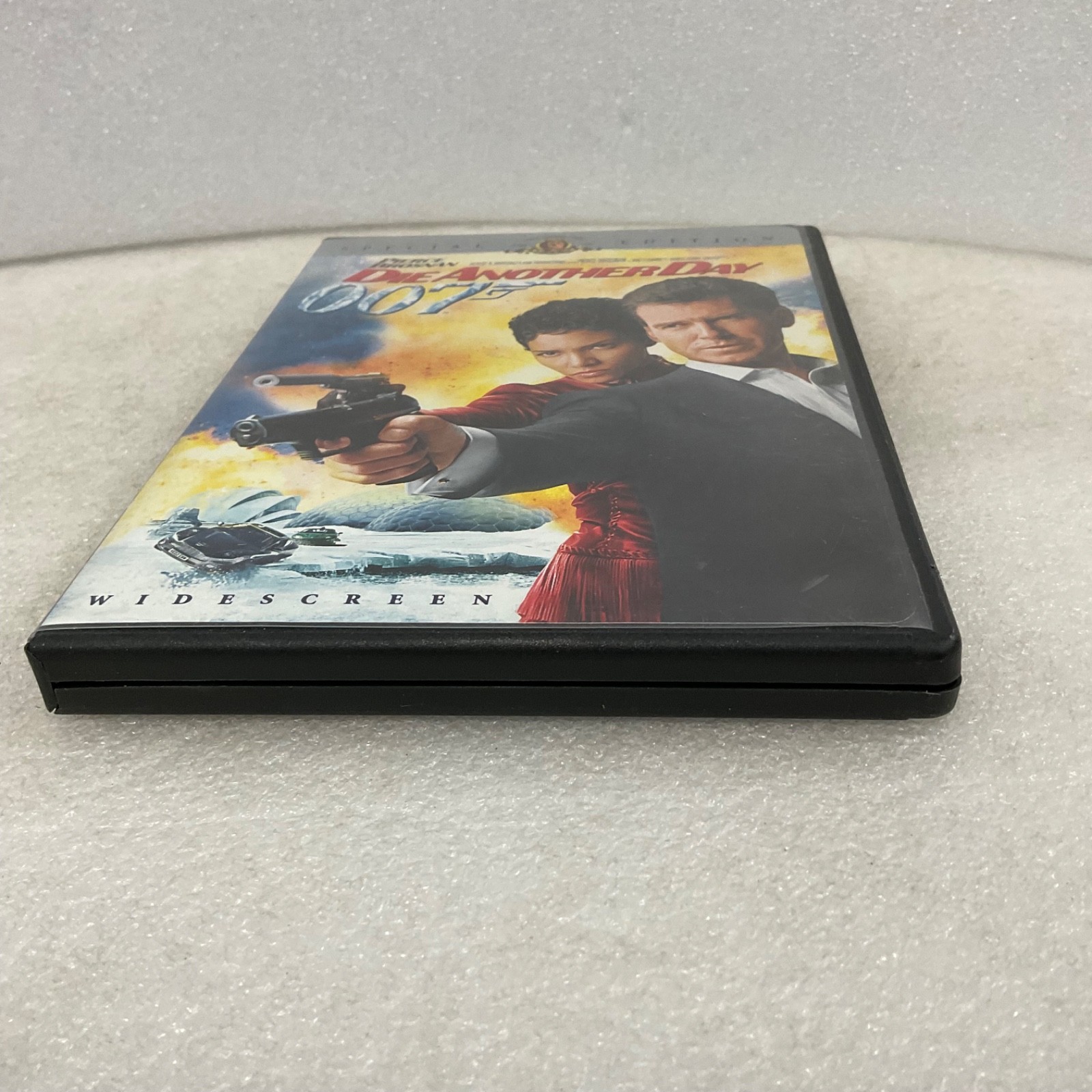 Die Another Day DVD 2-Disc Widescreen Special Edition Pierce Brosnan - Image 4
