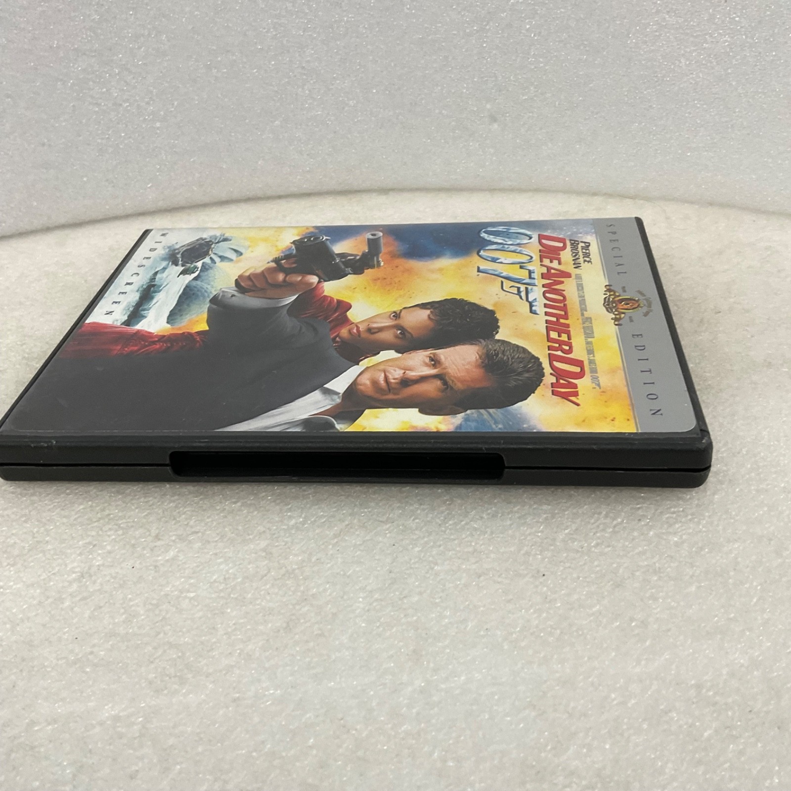 Die Another Day DVD 2-Disc Widescreen Special Edition Pierce Brosnan - Image 5