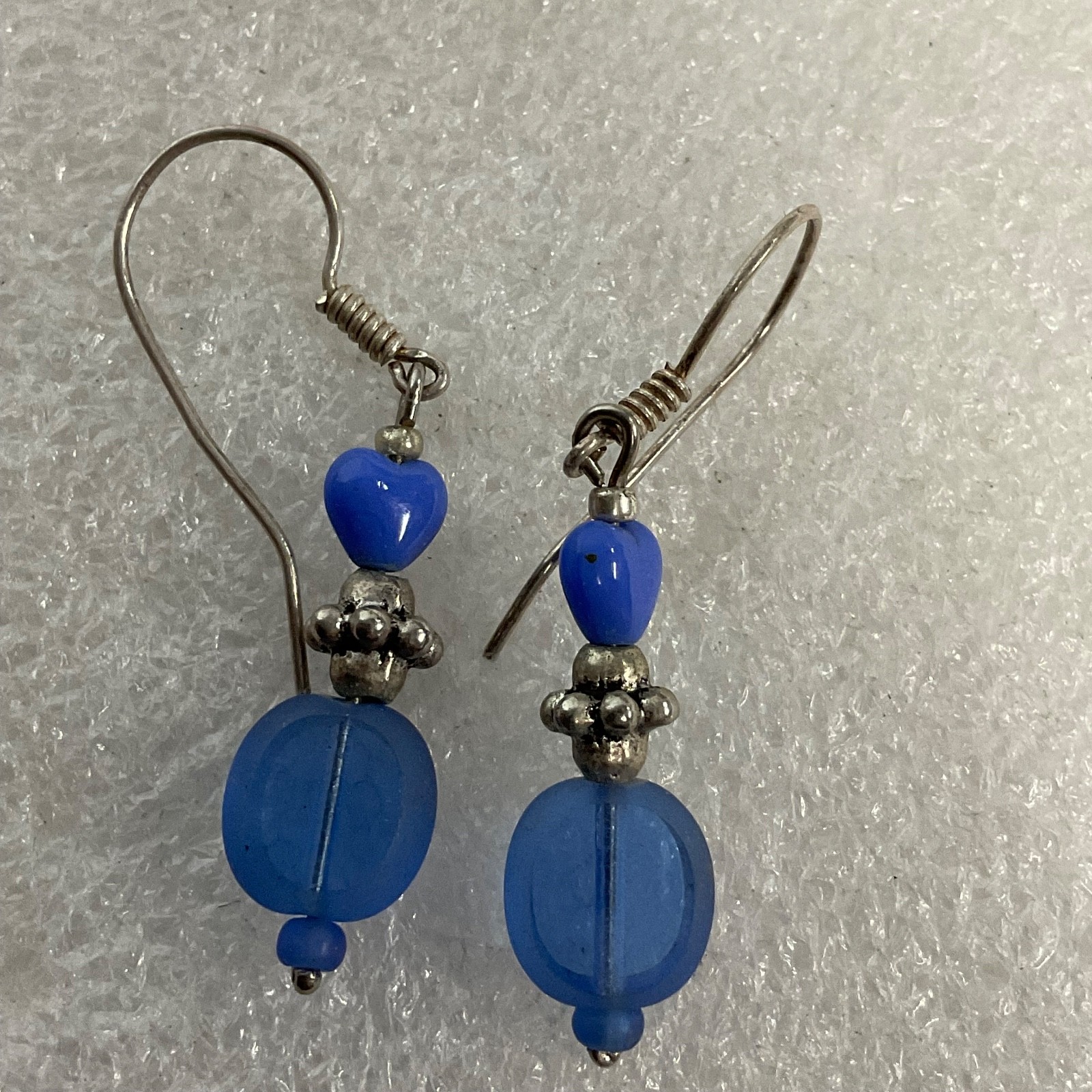 1.5in Blue Beaded Dangle Earrings Silver Tone Hooks Handmade Boho Jewelry 3.67g - Image 7