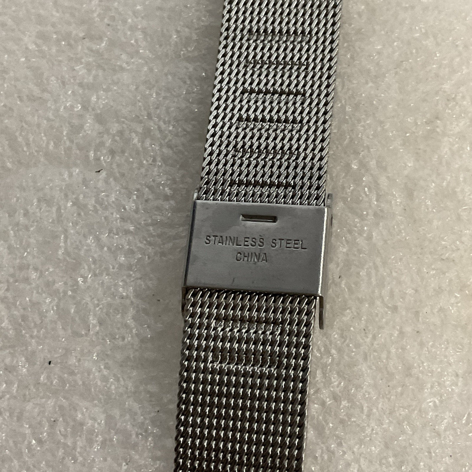 Merona Quartz Watch M2455QB Analog Hands Semi Circle Rectangular Case - Image 13