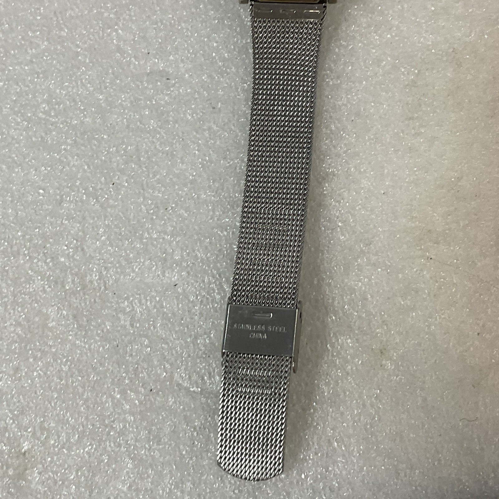 Merona Quartz Watch M2455QB Analog Hands Semi Circle Rectangular Case - Image 12