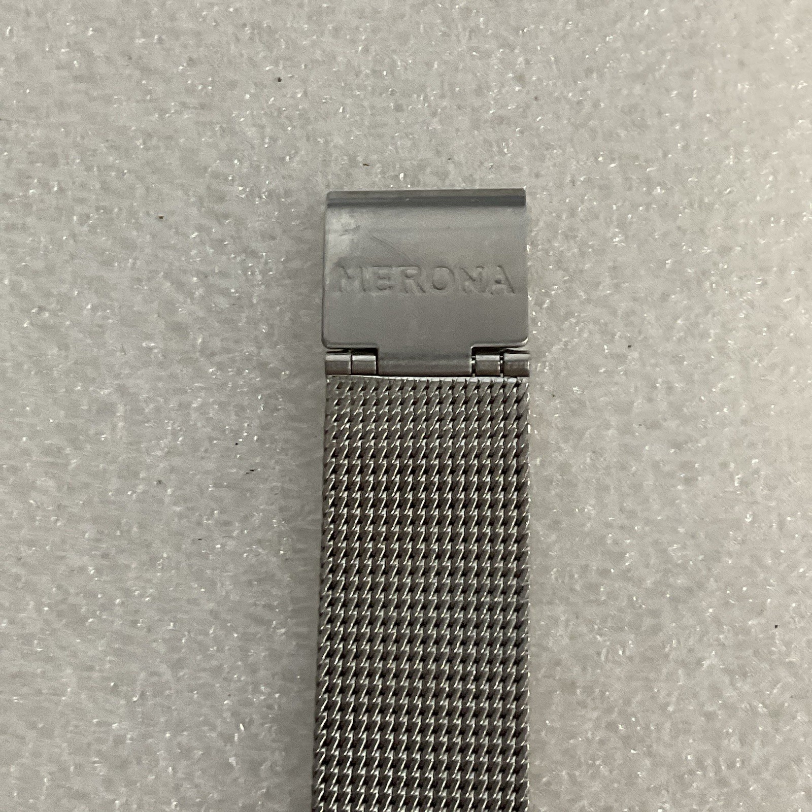 Merona Quartz Watch M2455QB Analog Hands Semi Circle Rectangular Case - Image 17