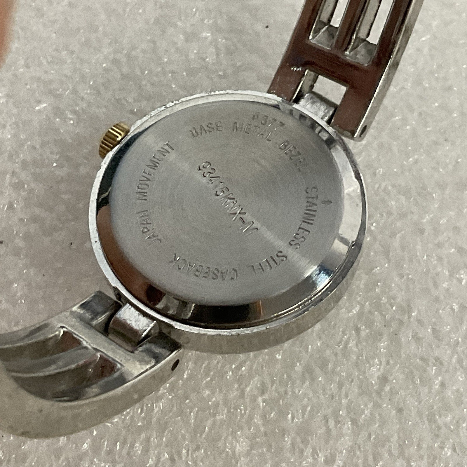 Geneva Women’s Watch Apologies White Face Silver Tone Case & Band B99-06 - Image 3