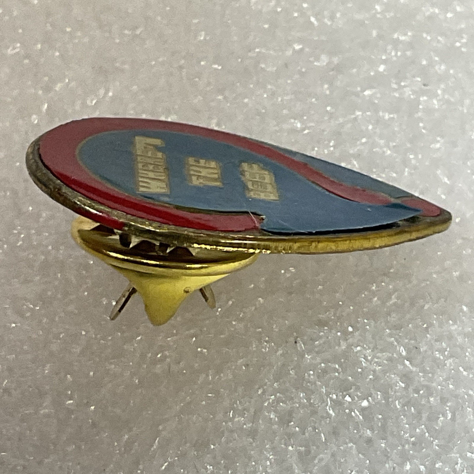 Where’s The Beef? Vintage Metal Enamel 1” Pin GnuCollectibles - Image 2