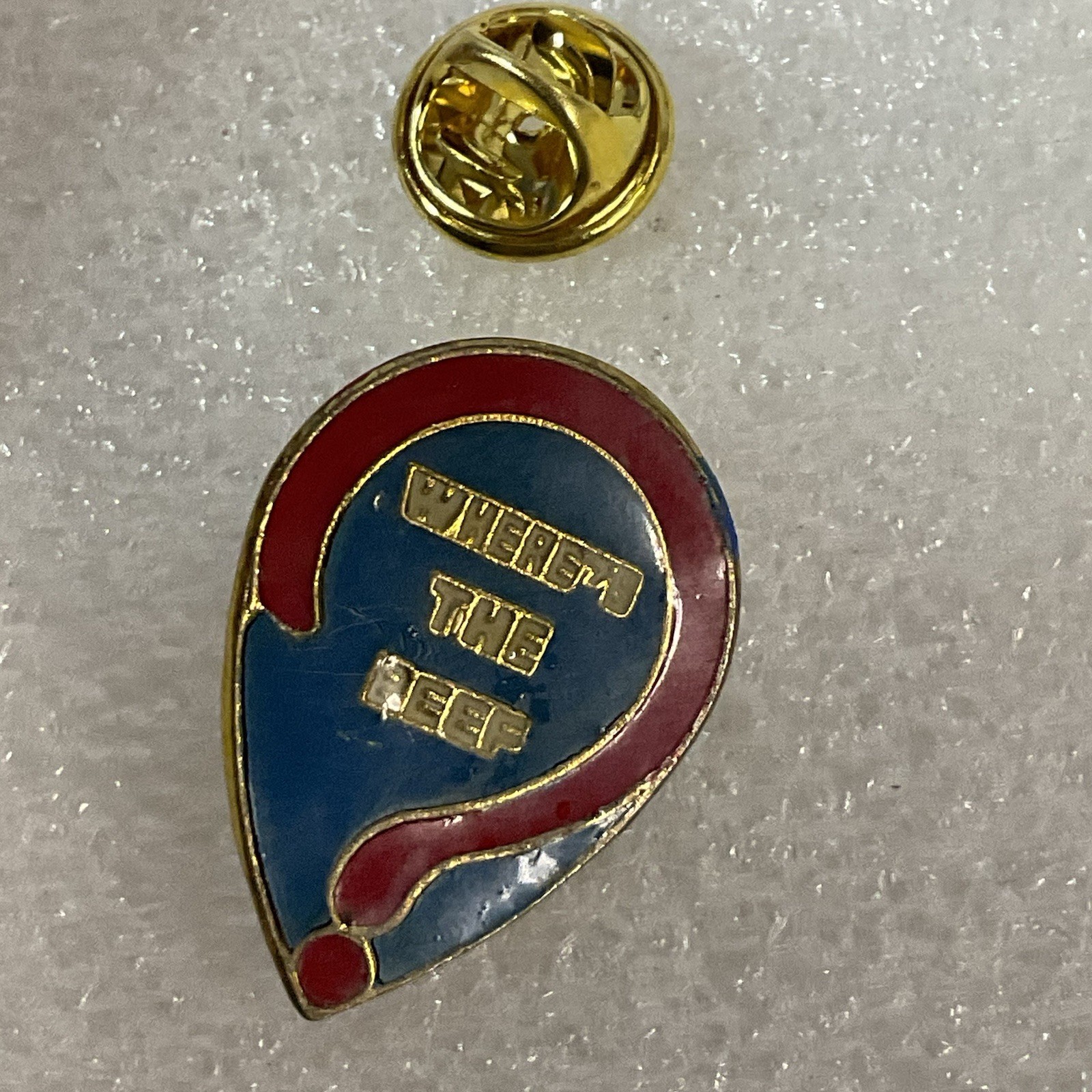 Where’s The Beef? Vintage Metal Enamel 1” Pin GnuCollectibles - Image 4