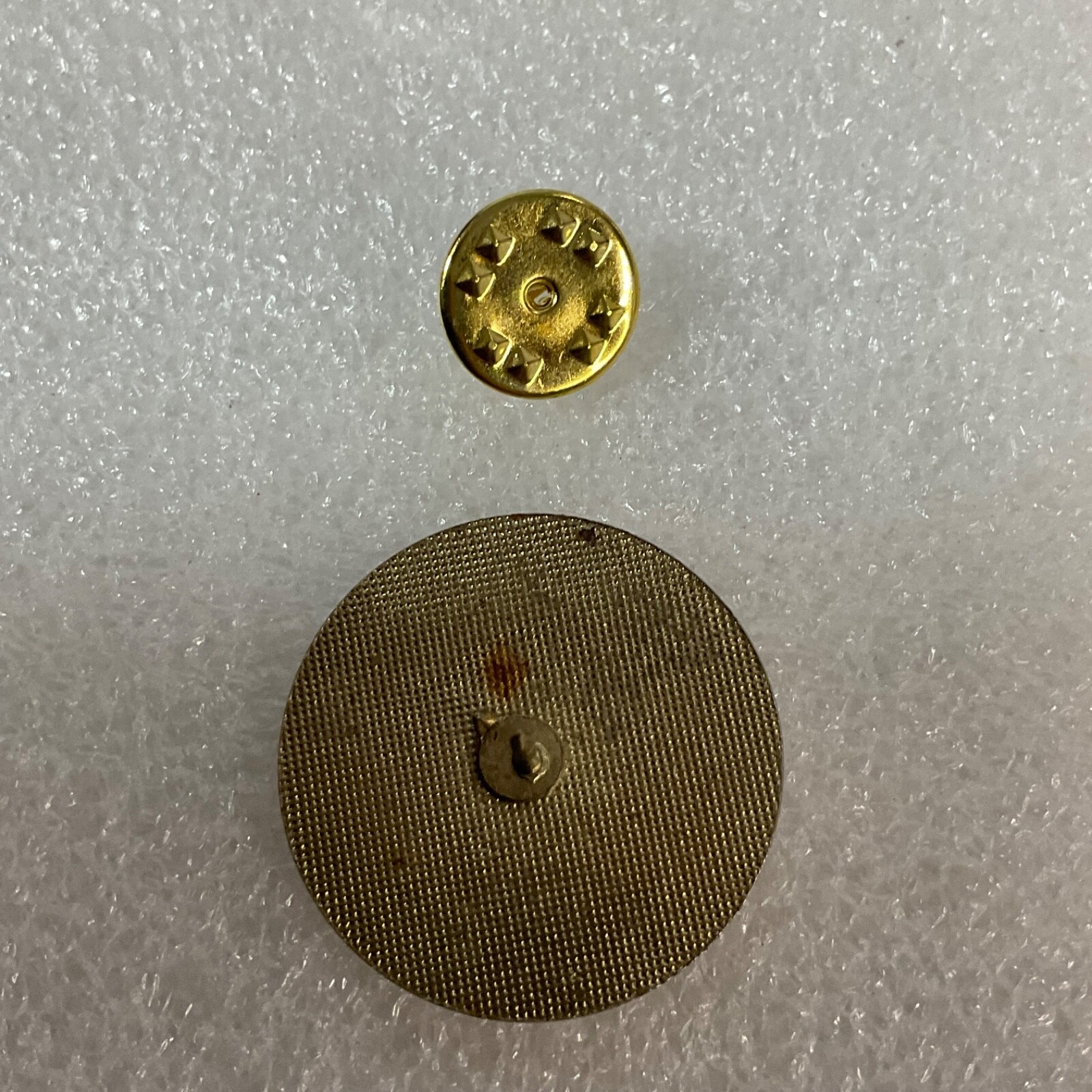Panic Button !!! 1” Round Pin Metal Enamel Vintage GnuCollectibles - Image 3