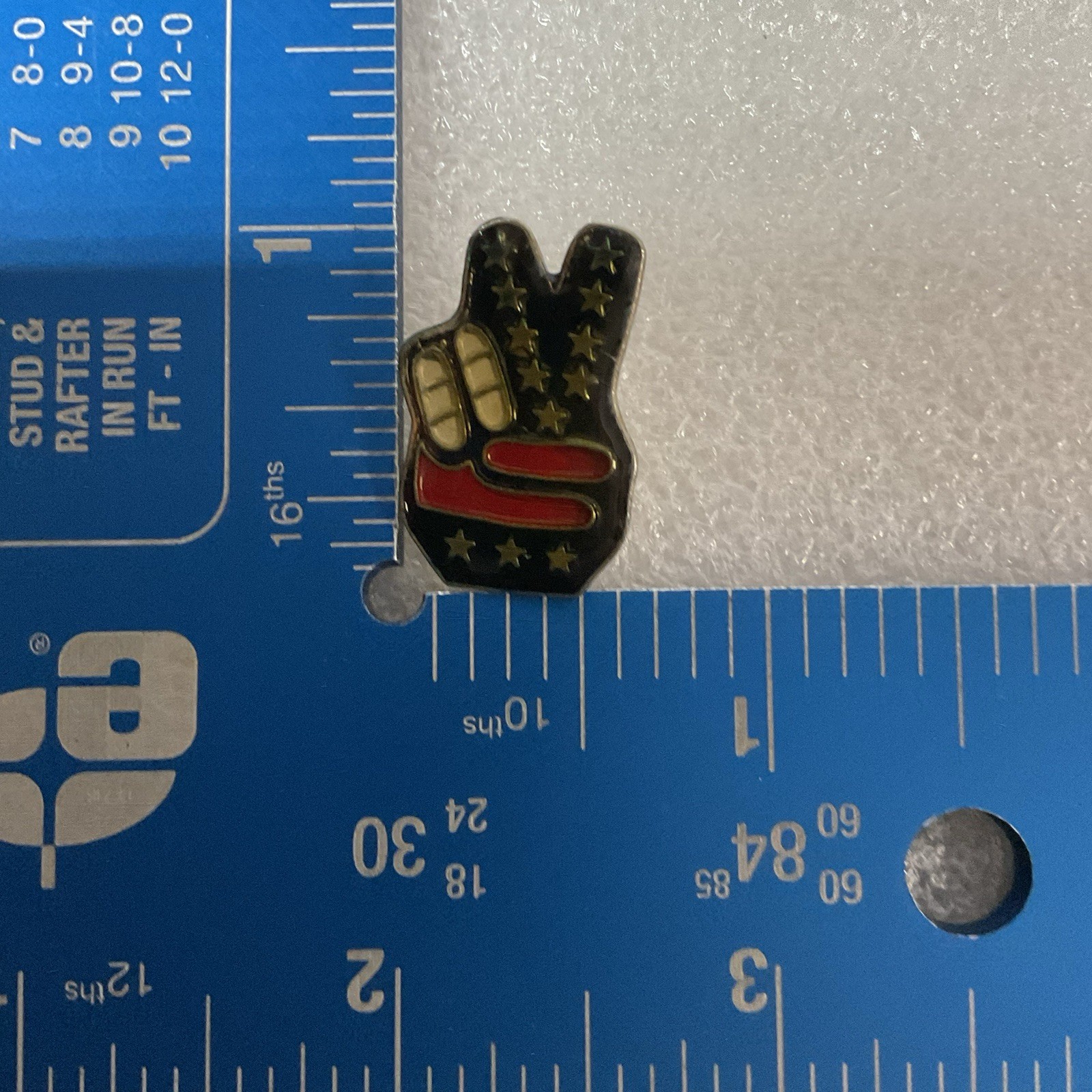 Peace Sign Hand Red White & Blue Anti War Sentiment Vintage 1” Metal Enamel Pin - Image 6