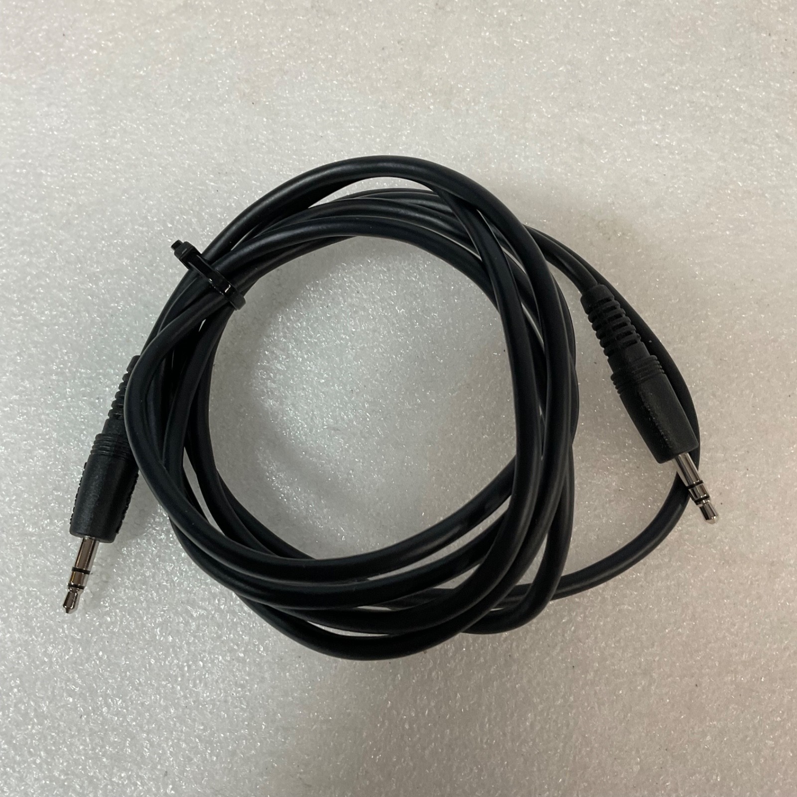 RadioShack 3.5mm TRS Male to Male Audio Cable Black 72 in - Image 1