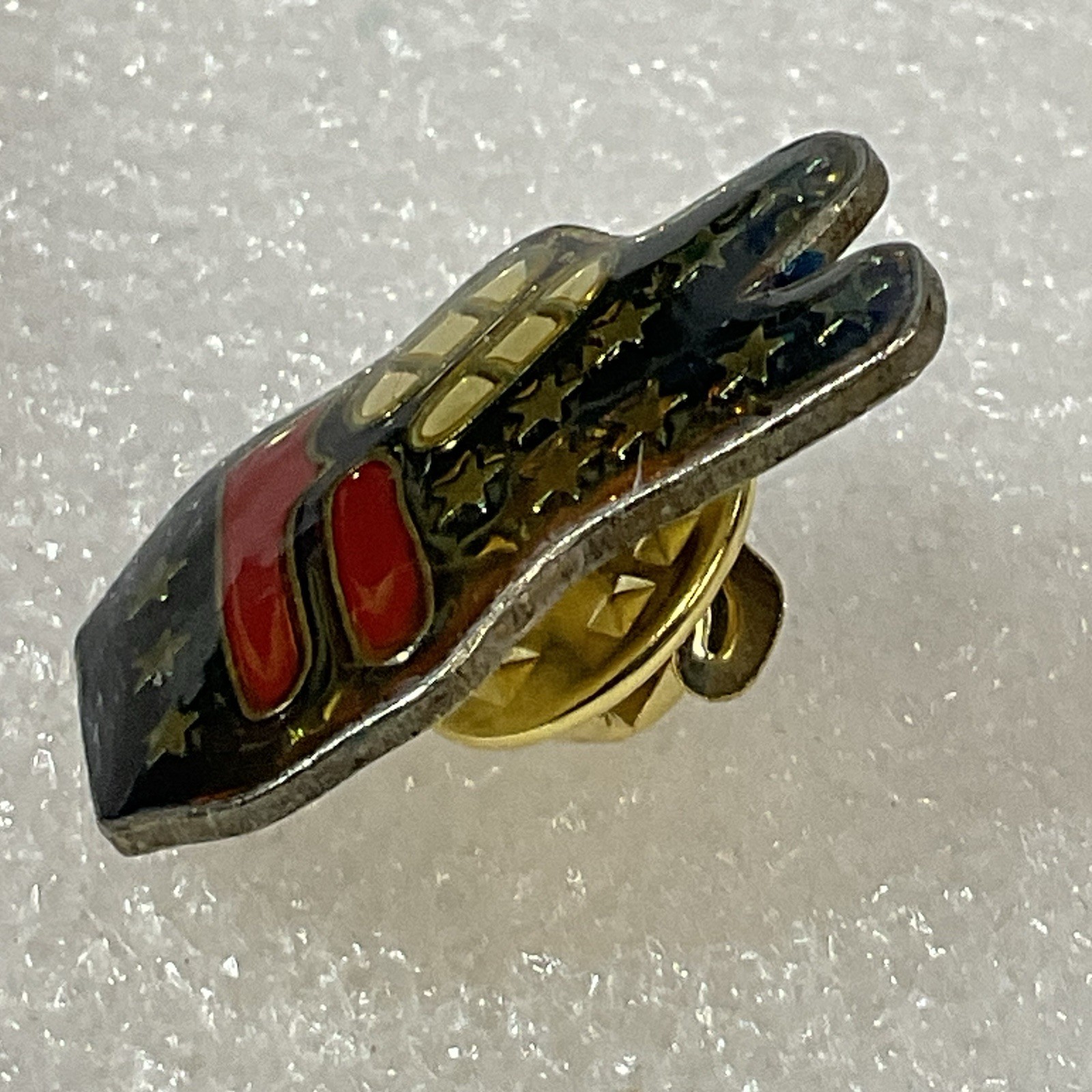 Peace Sign Hand Red White & Blue Anti War Sentiment Vintage 1” Metal Enamel Pin - Image 5